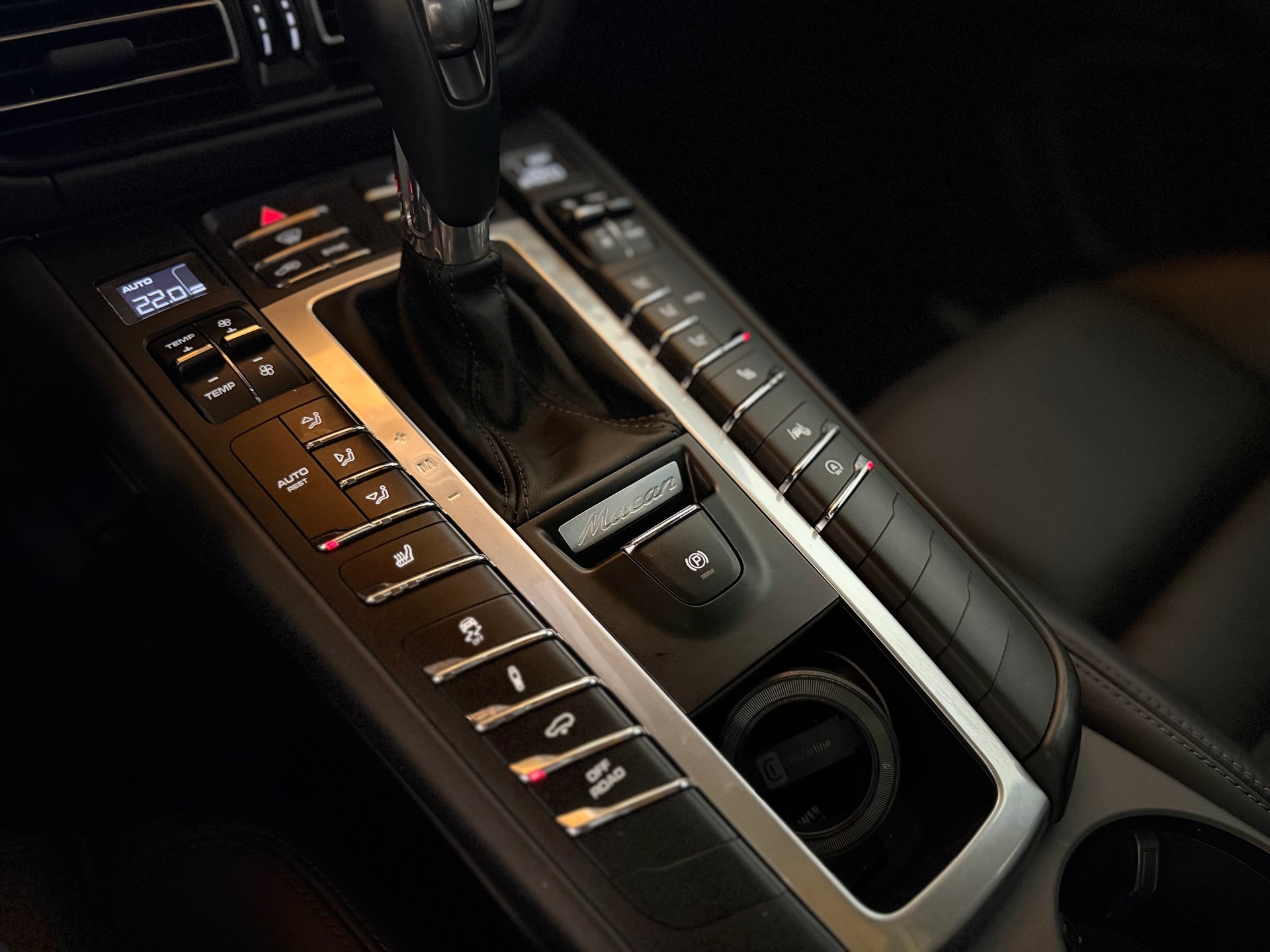PORSCHE Macan S PDK-image-15