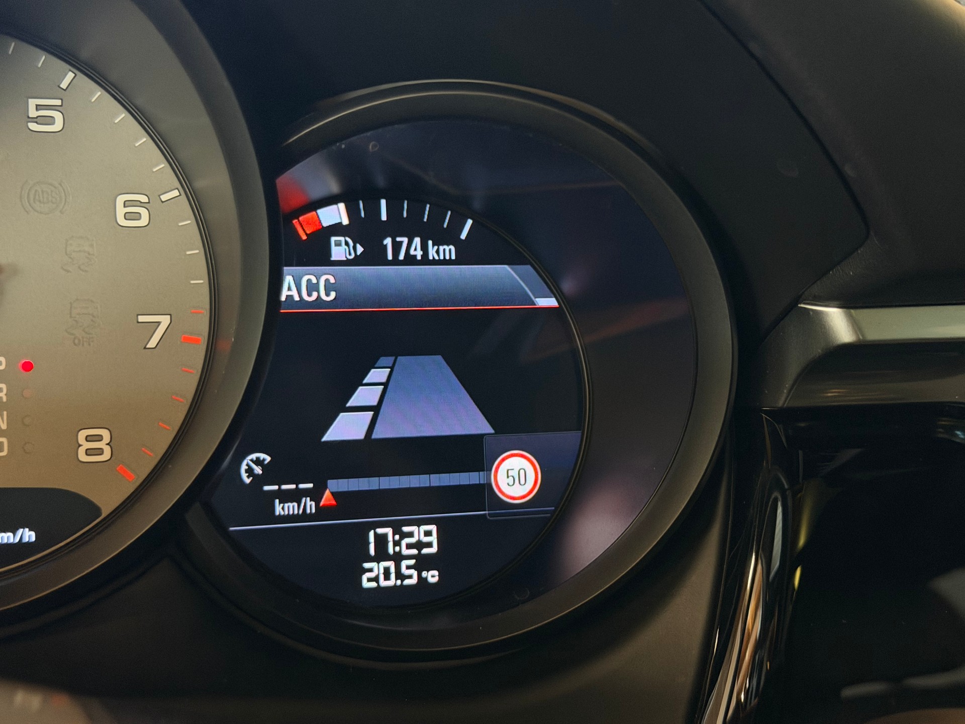 PORSCHE Macan S PDK-image-21