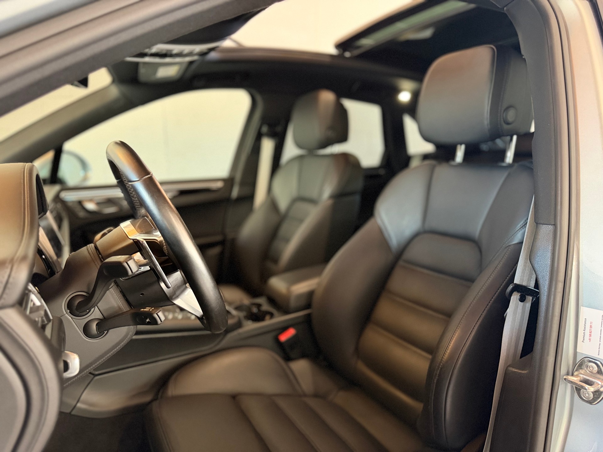 PORSCHE Macan S PDK-image-9