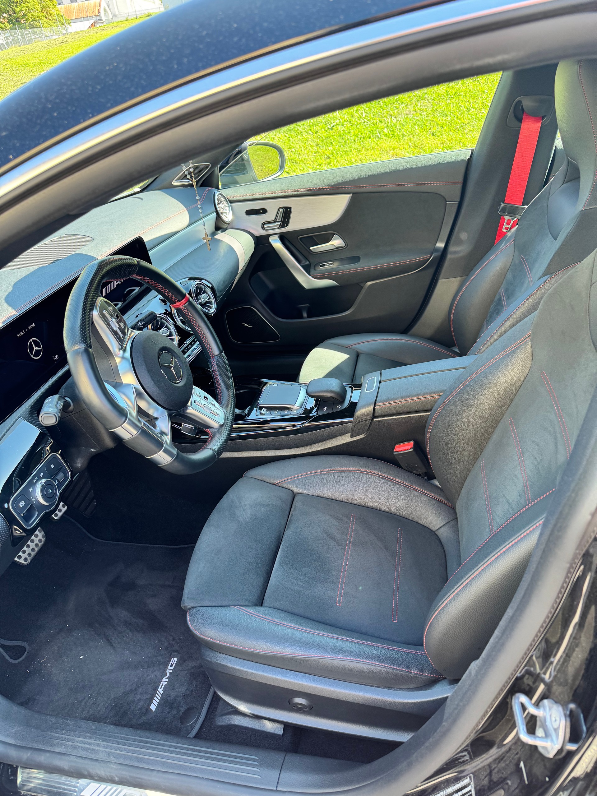MERCEDES-BENZ CLA 35 AMG 4matic-image-2