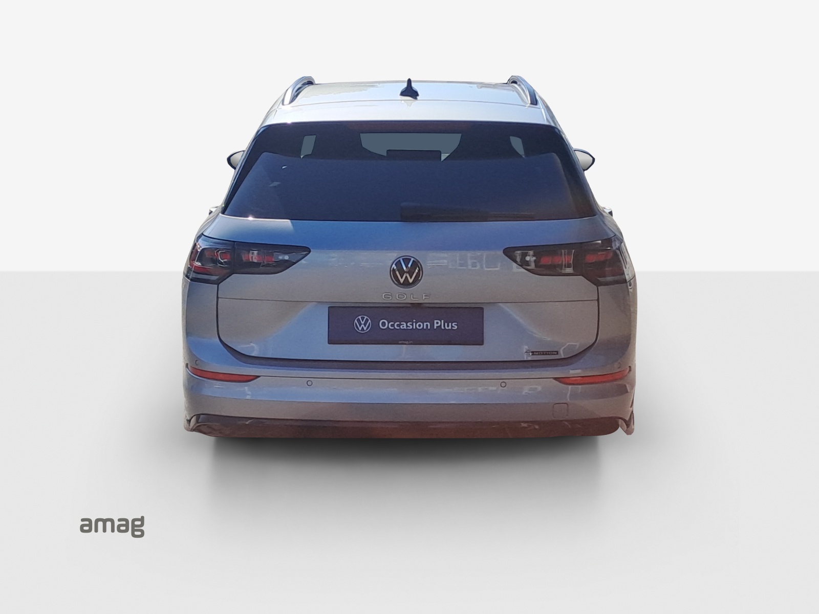 VW Golf Variant 2.0 TSI R-Line DSG 4 Motion-image-3