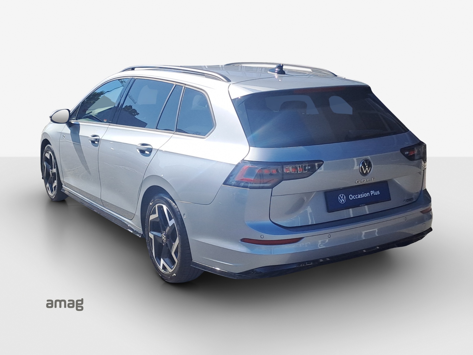 VW Golf Variant 2.0 TSI R-Line DSG 4 Motion-image-2