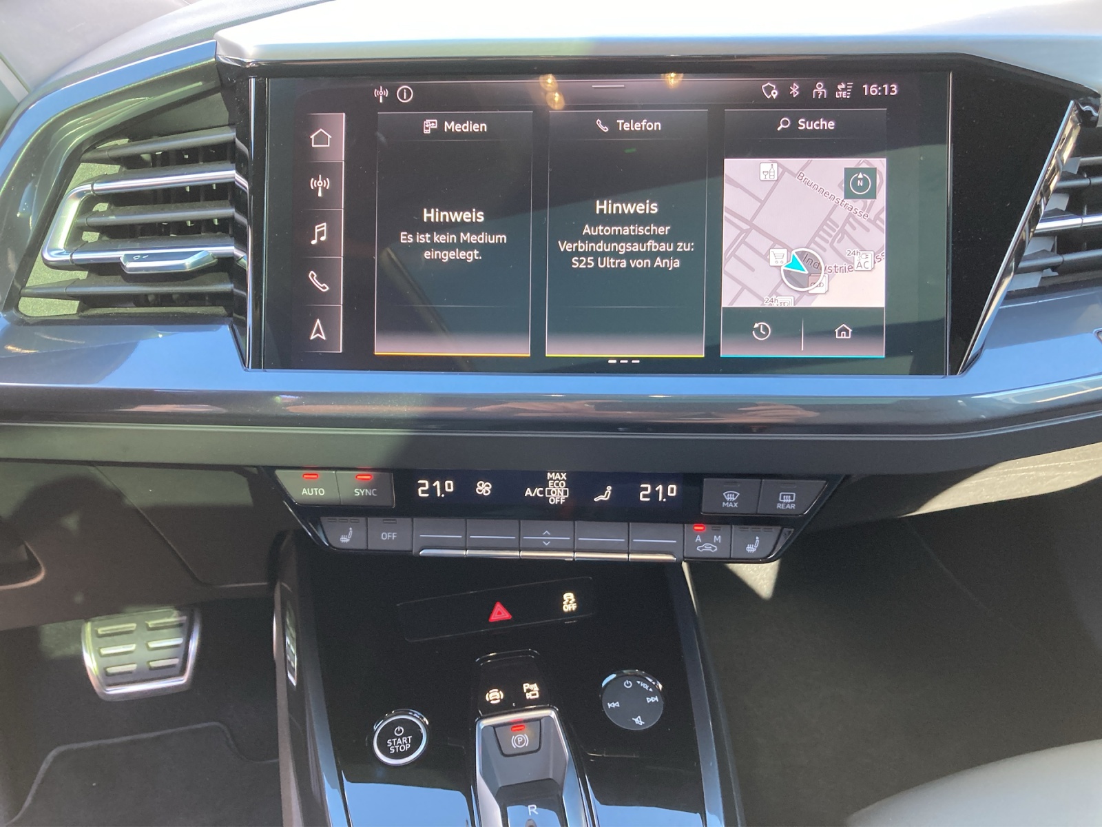 AUDI Q4 e-tron 50 quattro-image-11