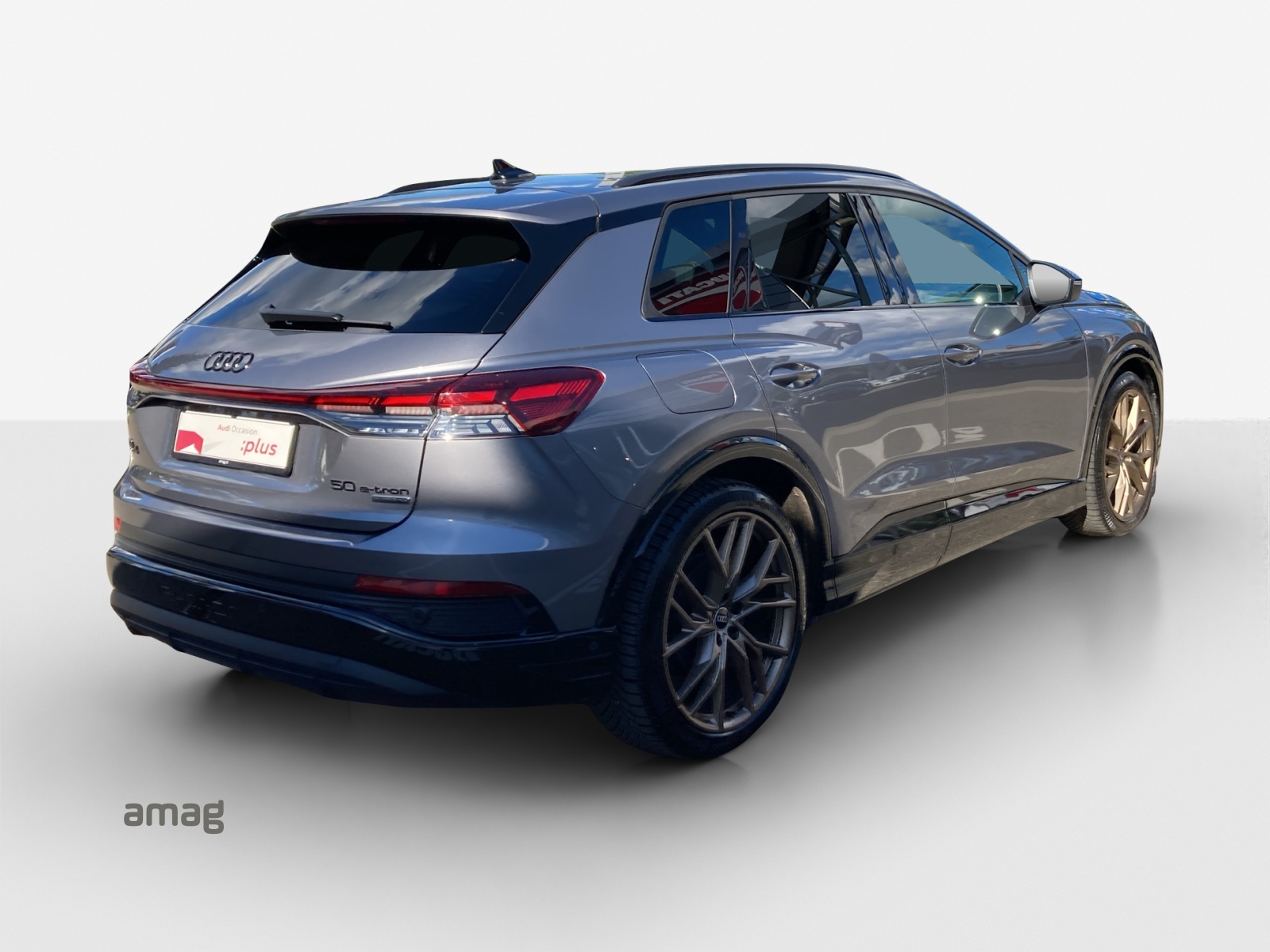 AUDI Q4 e-tron 50 quattro-image-5