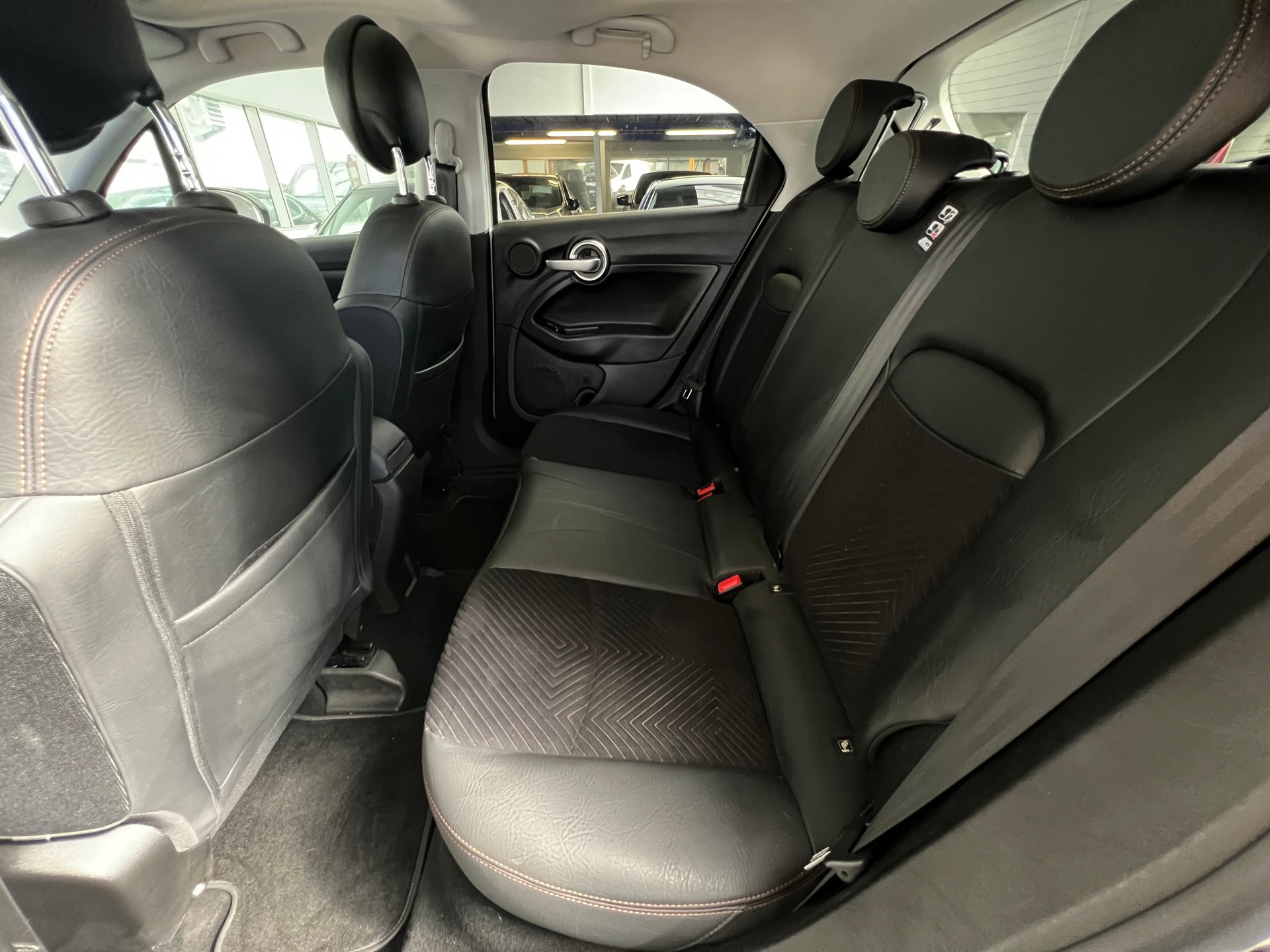 FIAT 500X 1.4T Off Road S-Design 4x4 Automatic-image-11