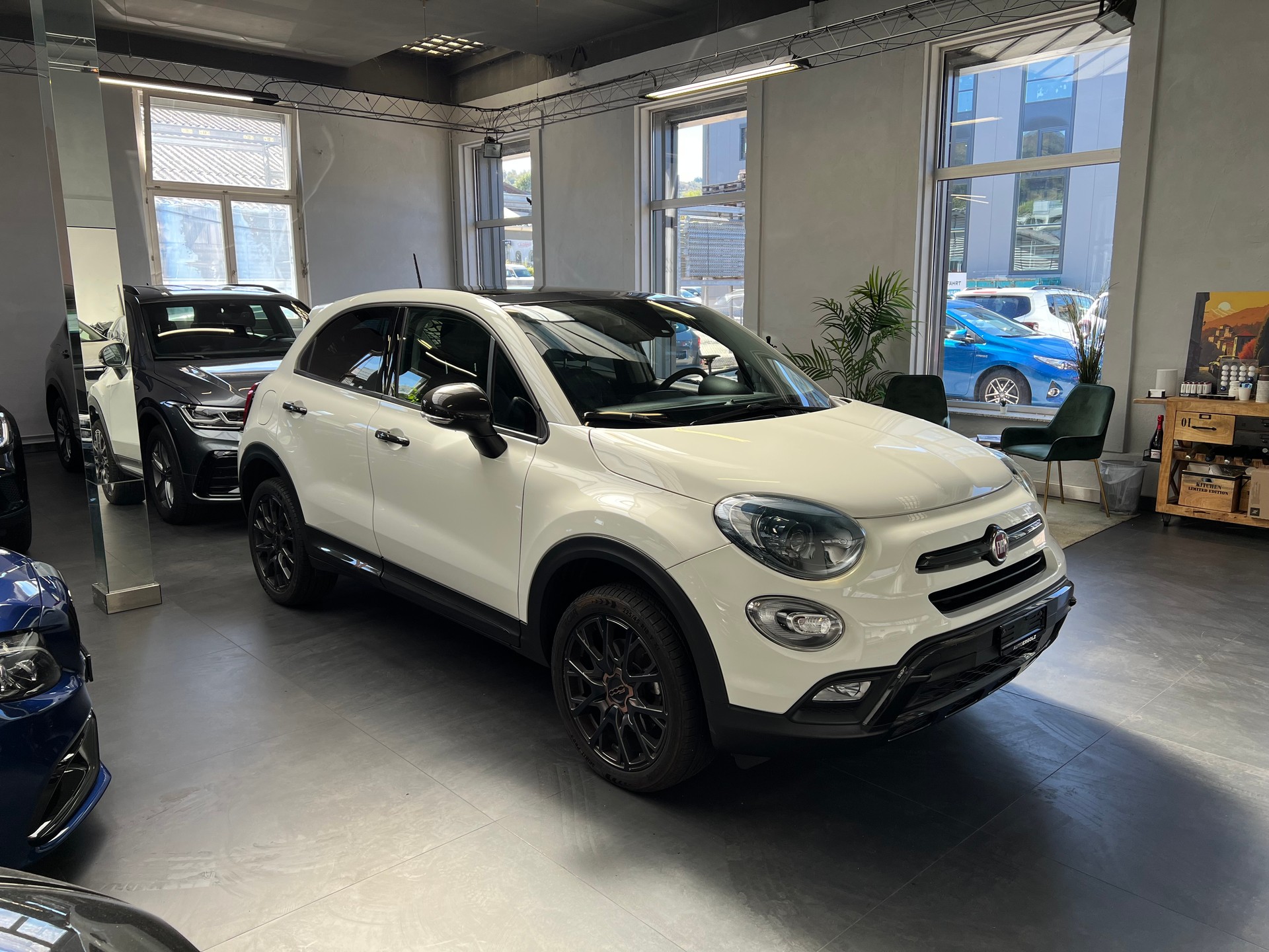 FIAT 500X 1.4T Off Road S-Design 4x4 Automatic-image-2