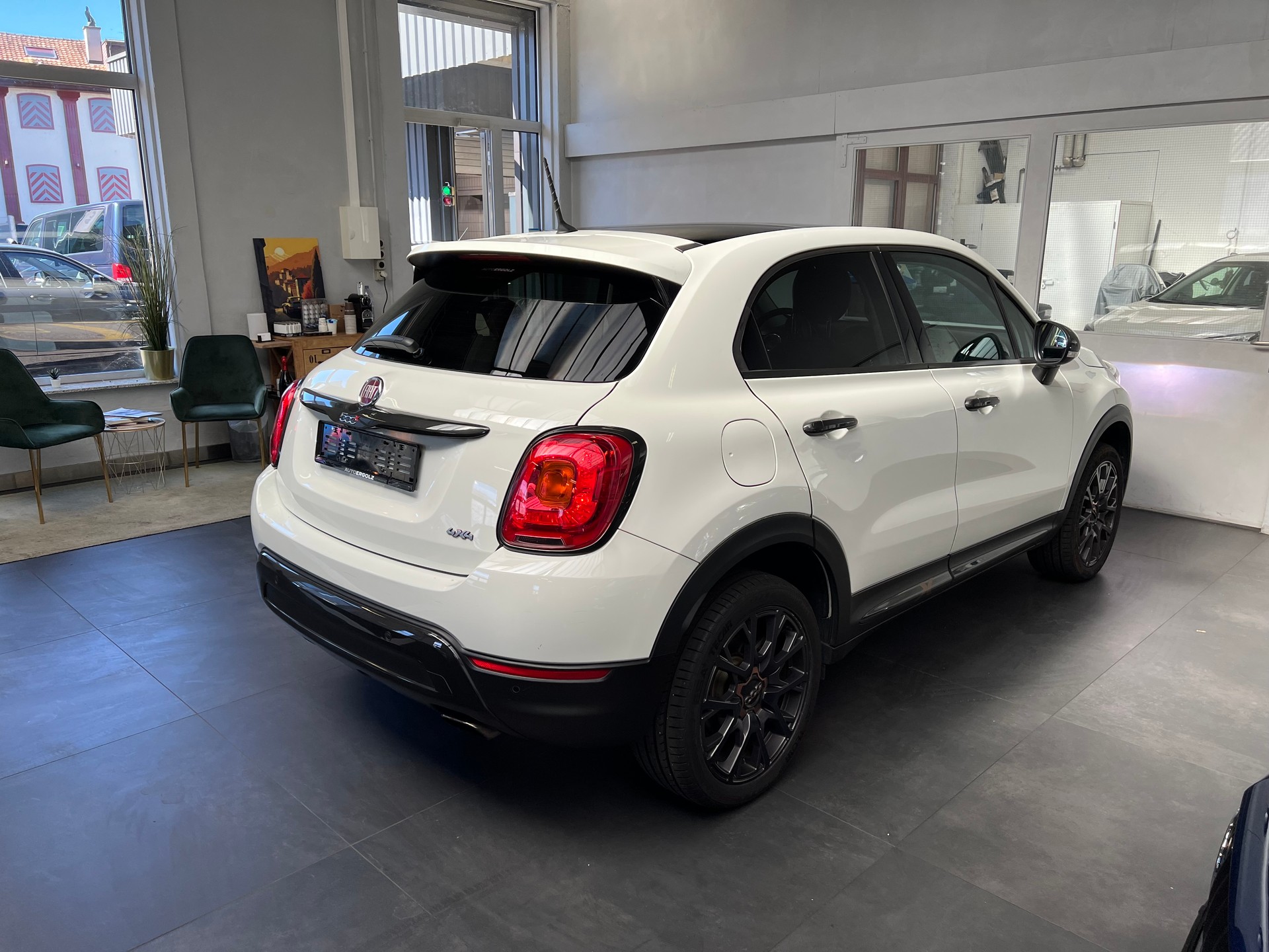 FIAT 500X 1.4T Off Road S-Design 4x4 Automatic-image-3