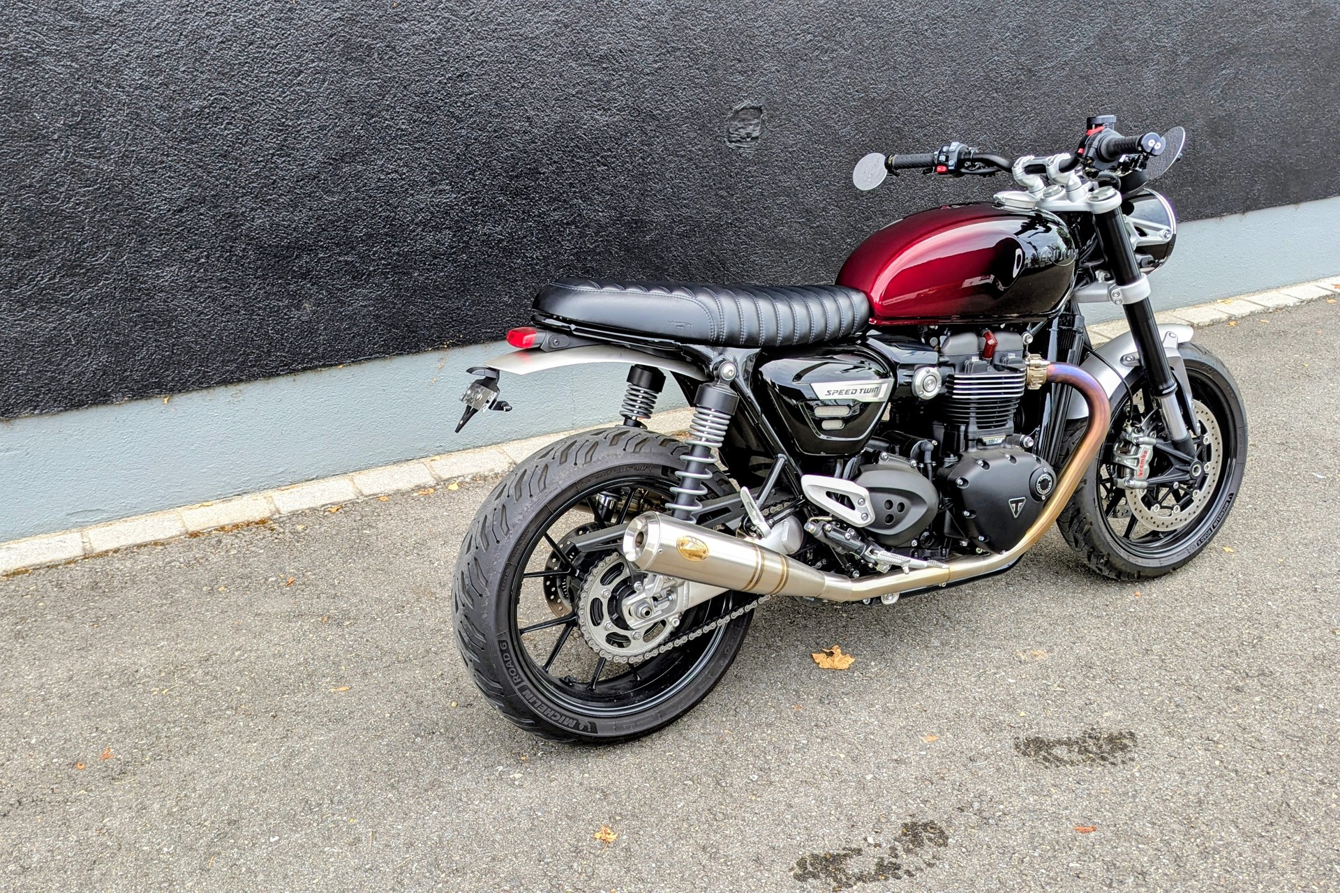 TRIUMPH Speed Twin 1200-showroom-element-2