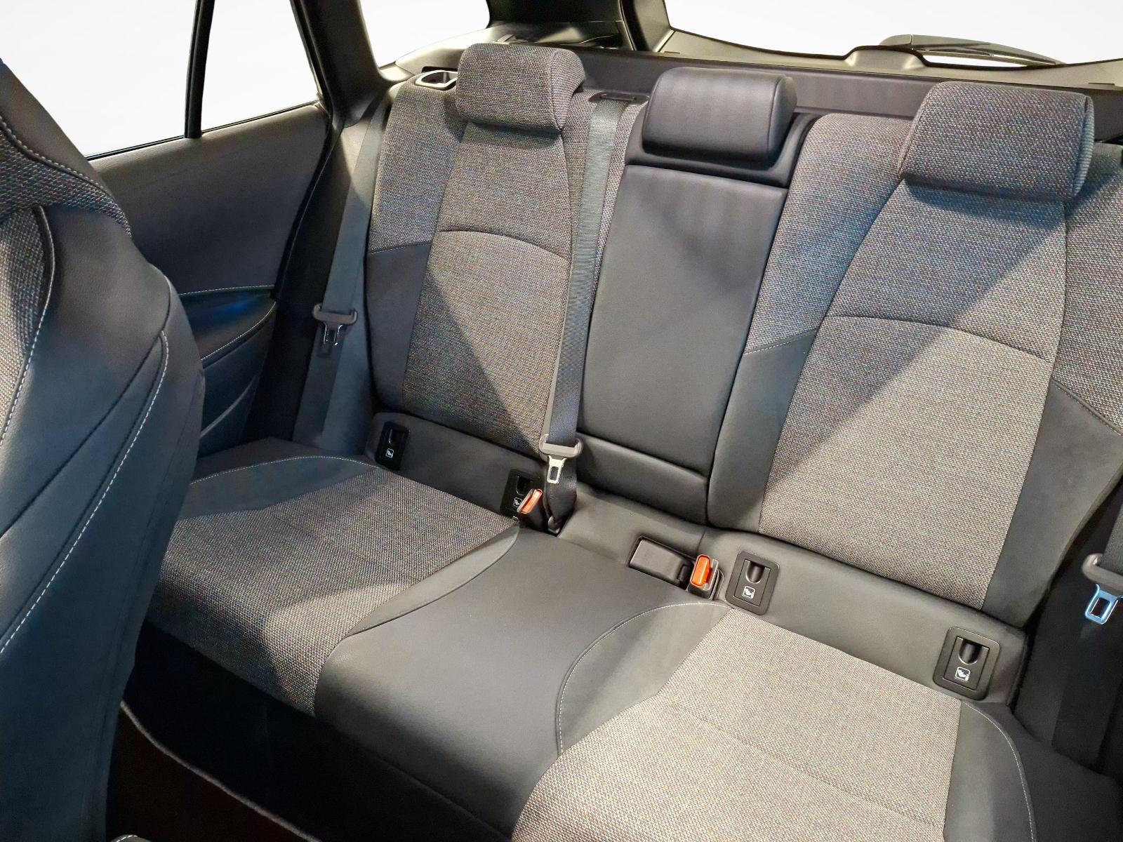 TOYOTA Corolla Touring Sports 2.0 HSD Trend-image-10