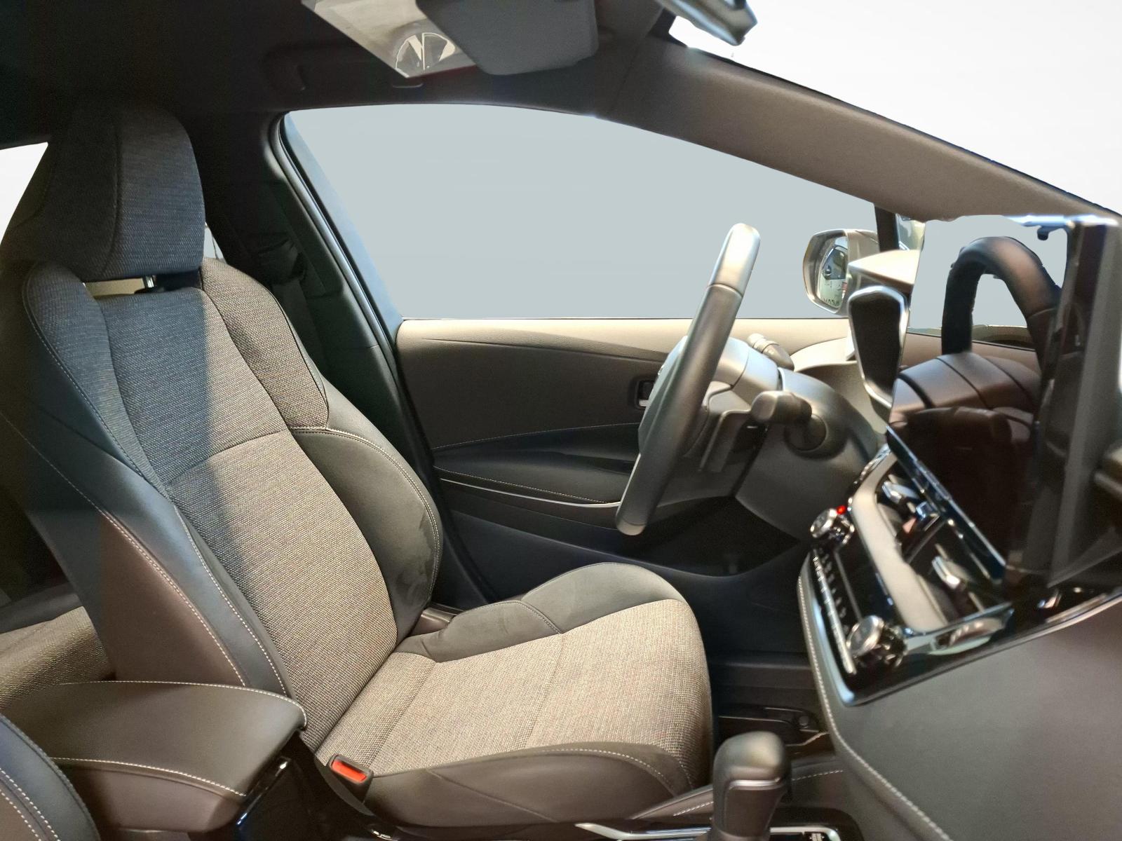 TOYOTA Corolla Touring Sports 2.0 HSD Trend-image-9