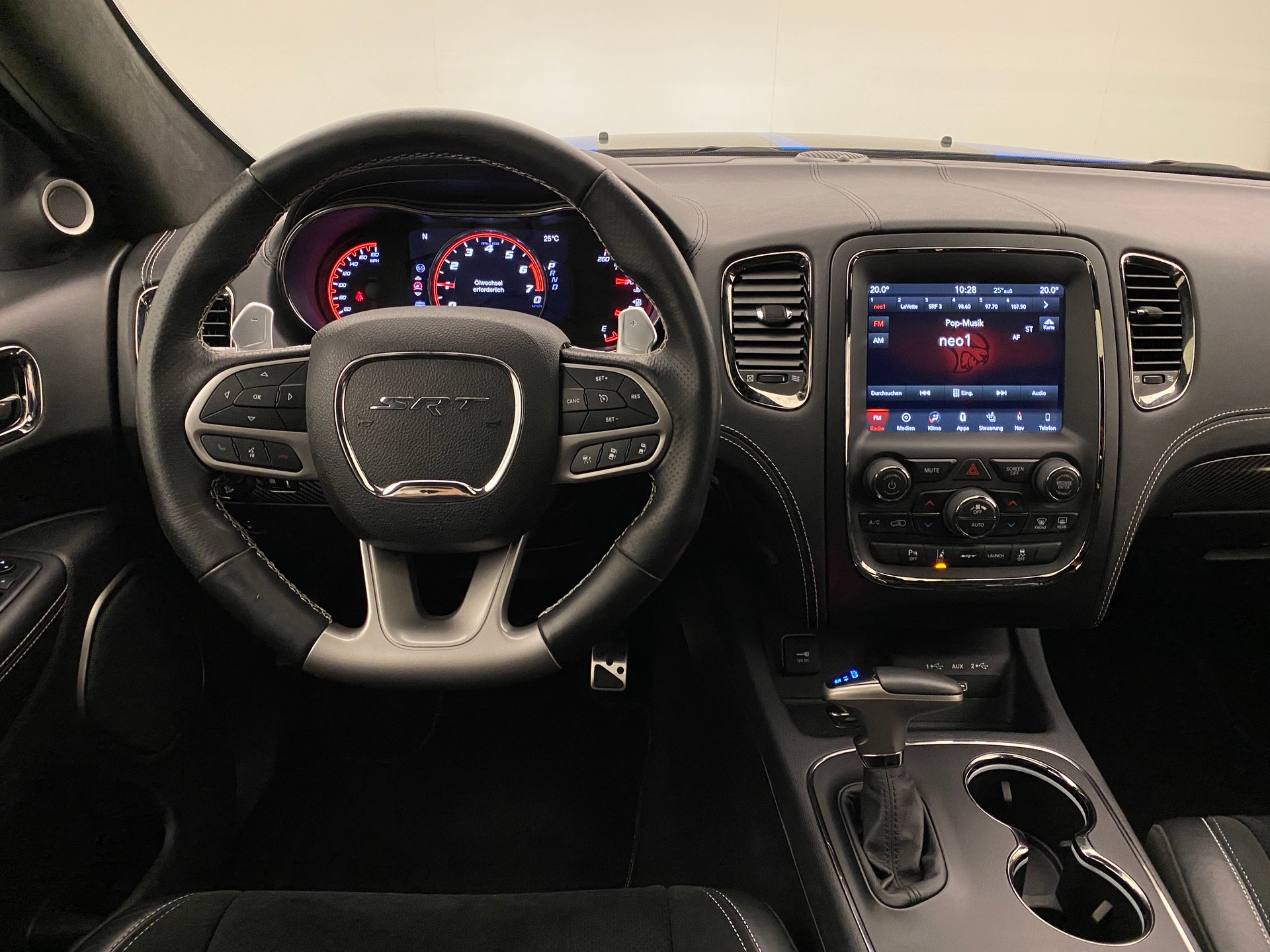DODGE Durango SRT 6.4 AWD-image-7