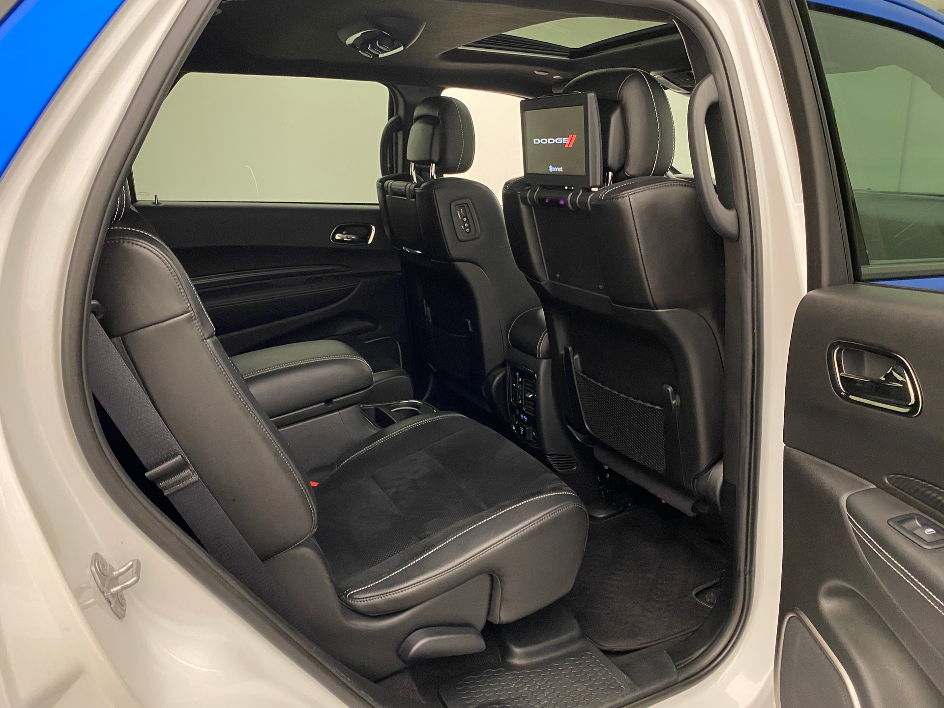 DODGE Durango SRT 6.4 AWD-image-12