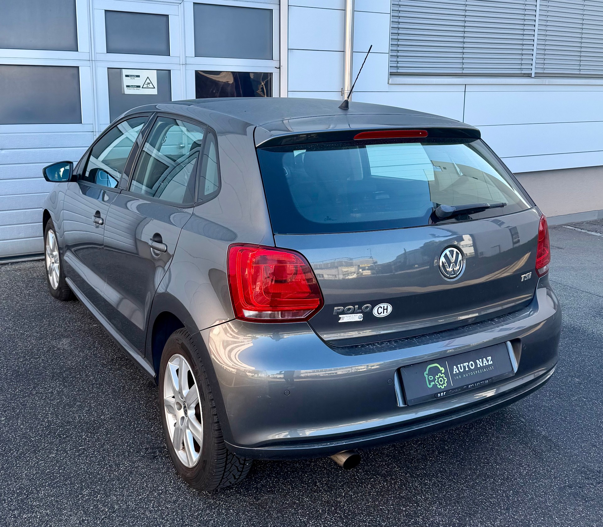 VW Polo 1.2 TSI Team DSG** CH-Fahrzeug **Frisch MFK ** Service gepflegt**-image-3