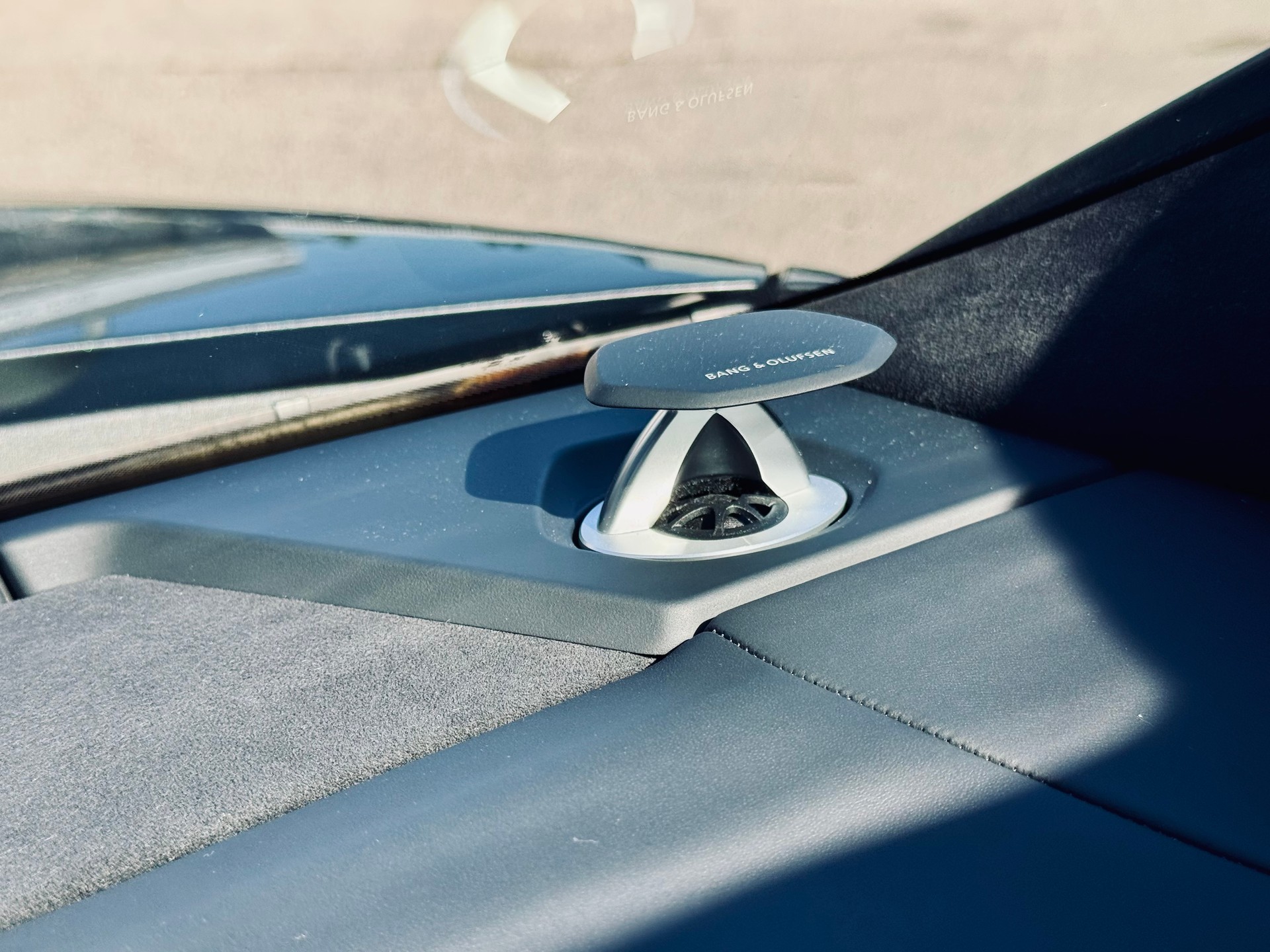 LAMBORGHINI Urus E-Gear-image-17