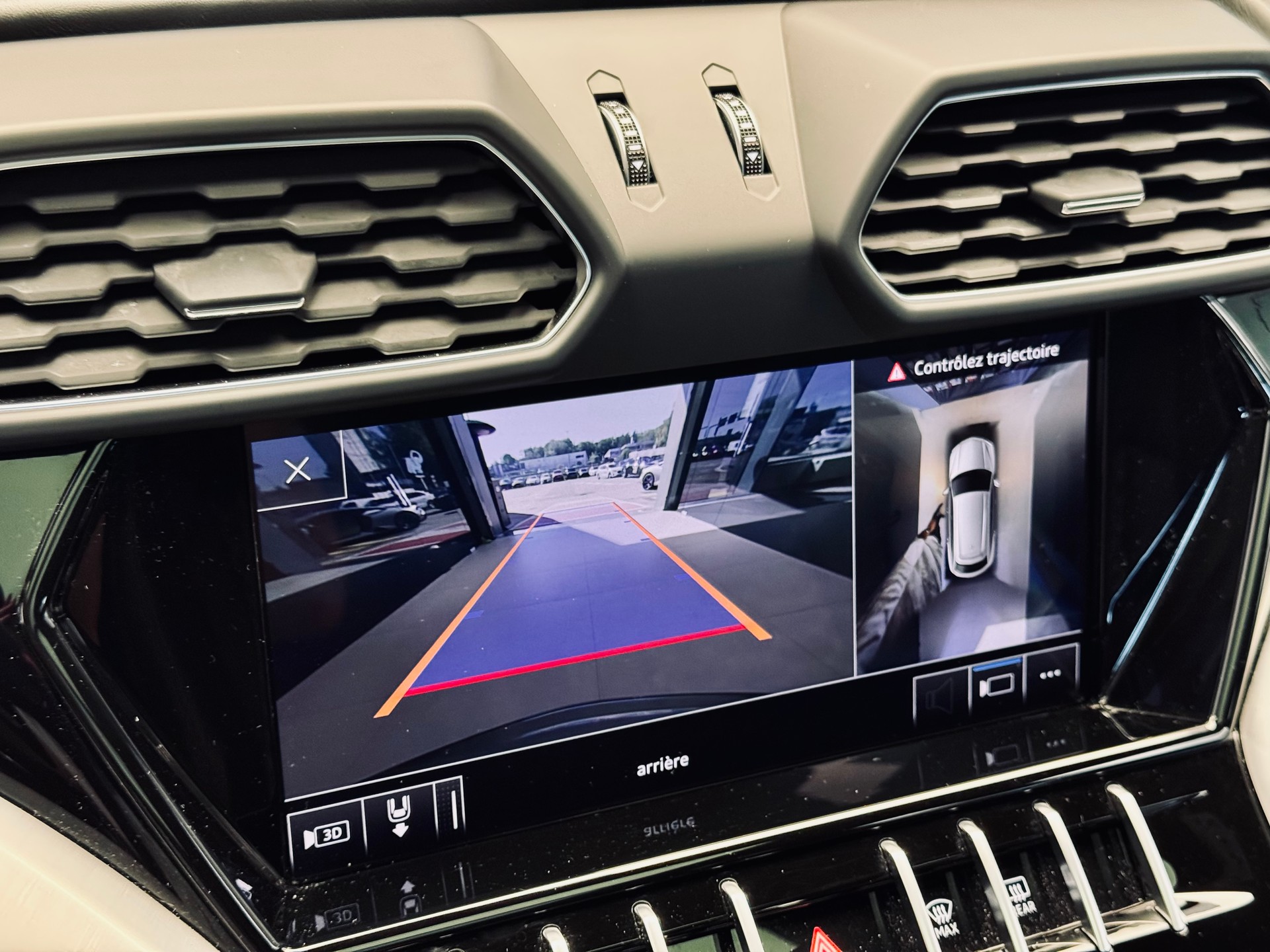 LAMBORGHINI Urus E-Gear-image-15