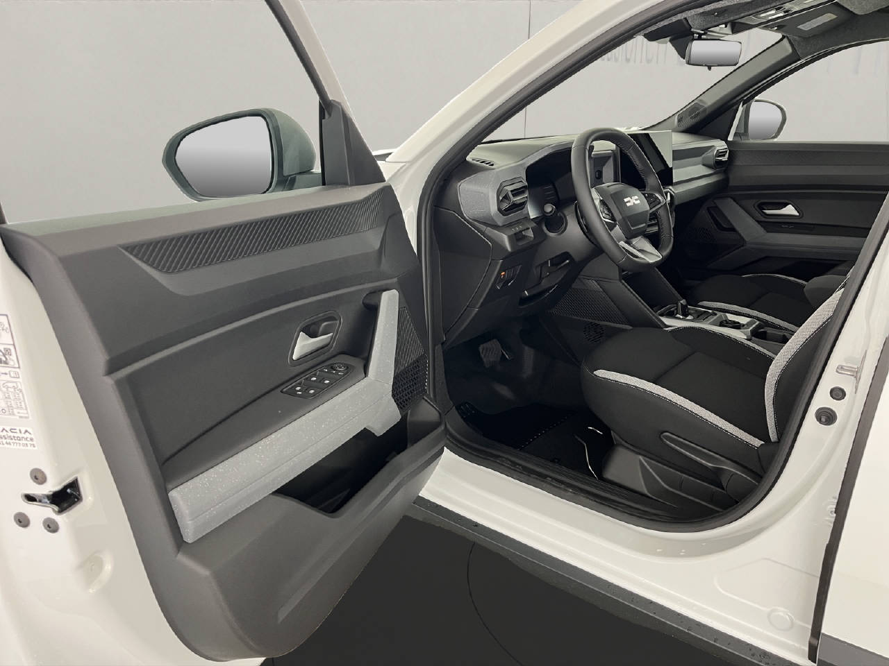 DACIA Duster 1.2 Hybrid Journey 4WD-image-6