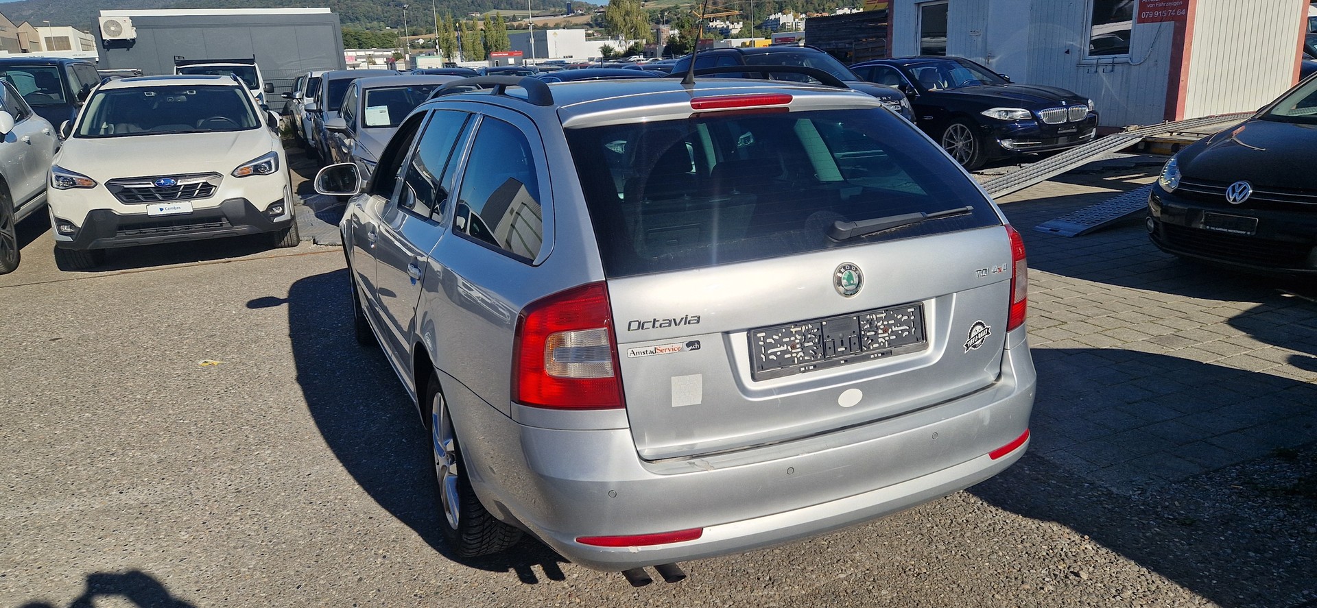 SKODA Octavia Combi 1.9 TDI Adventure 4x4-image-4