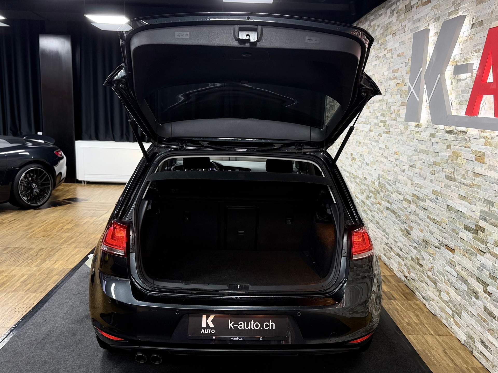 VW Golf 2.0 TDI Allstar DSG-image-25