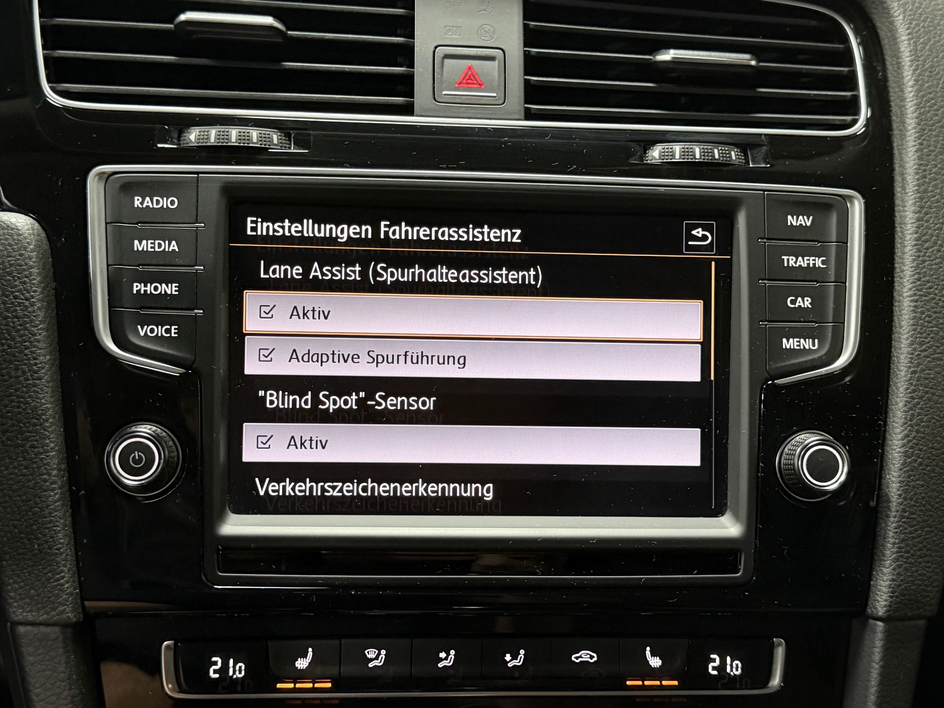 VW Golf 2.0 TDI Allstar DSG-image-20
