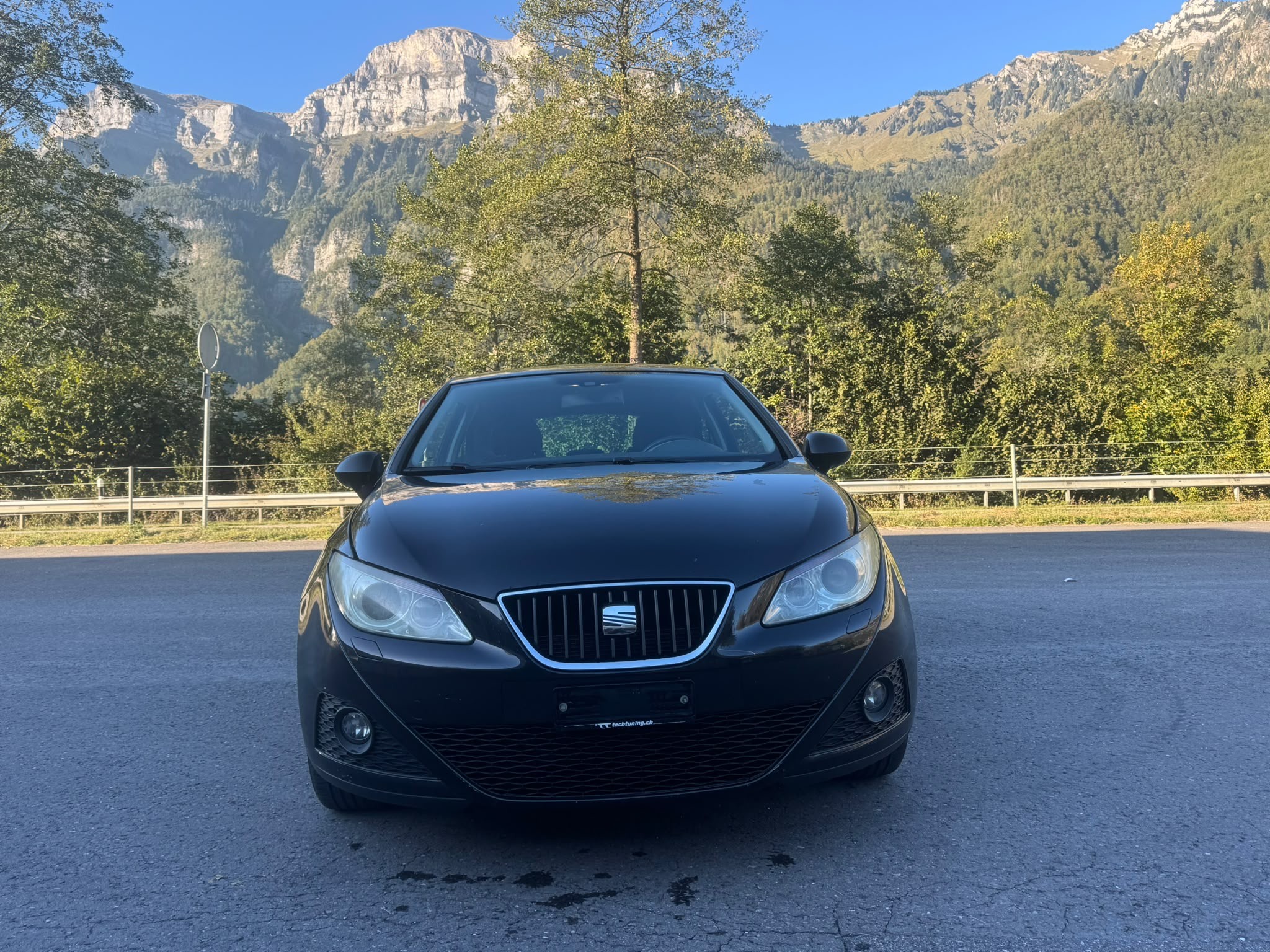 Car photo