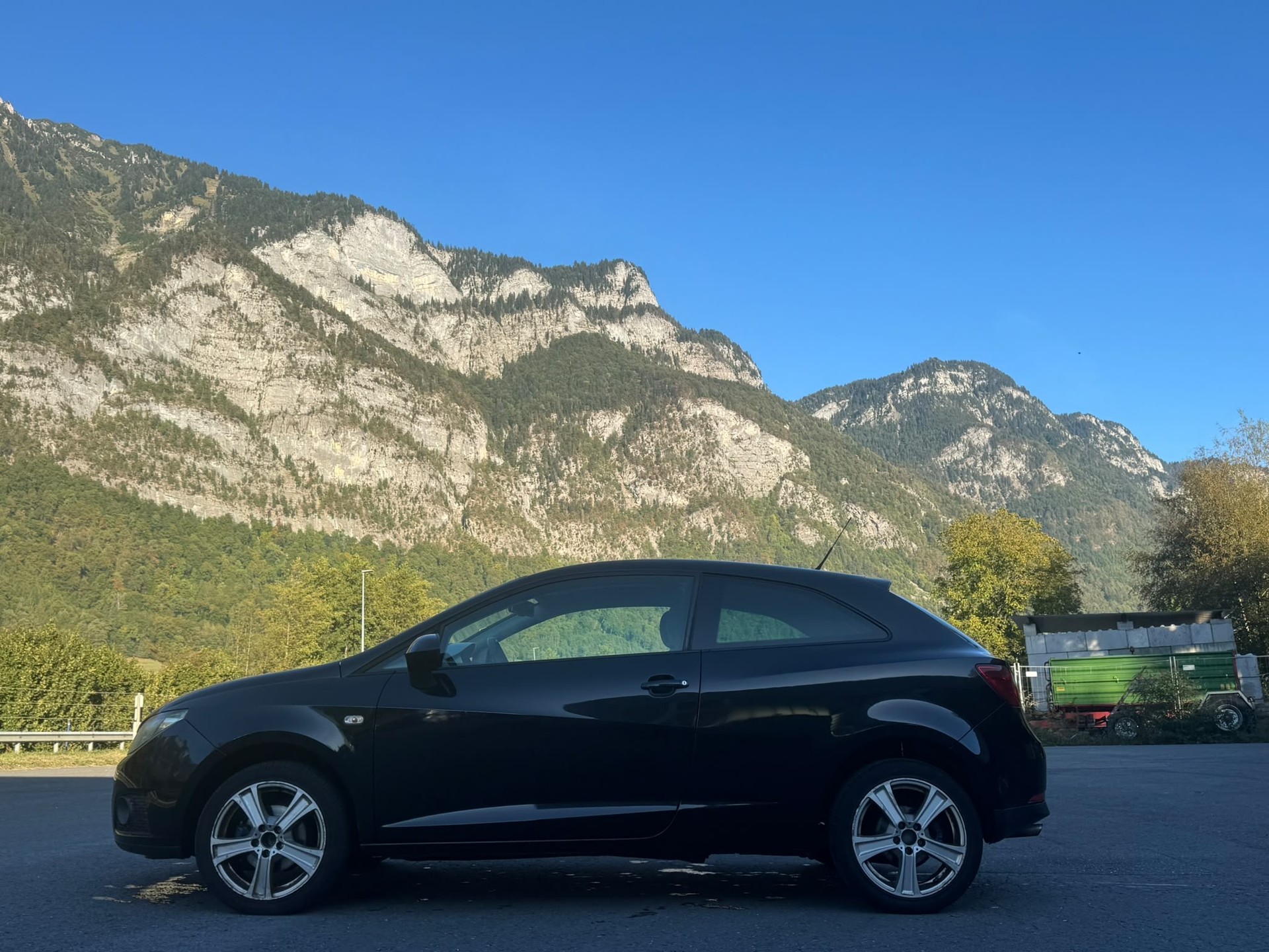 SEAT Ibiza SC 1.6 Sport-image-14