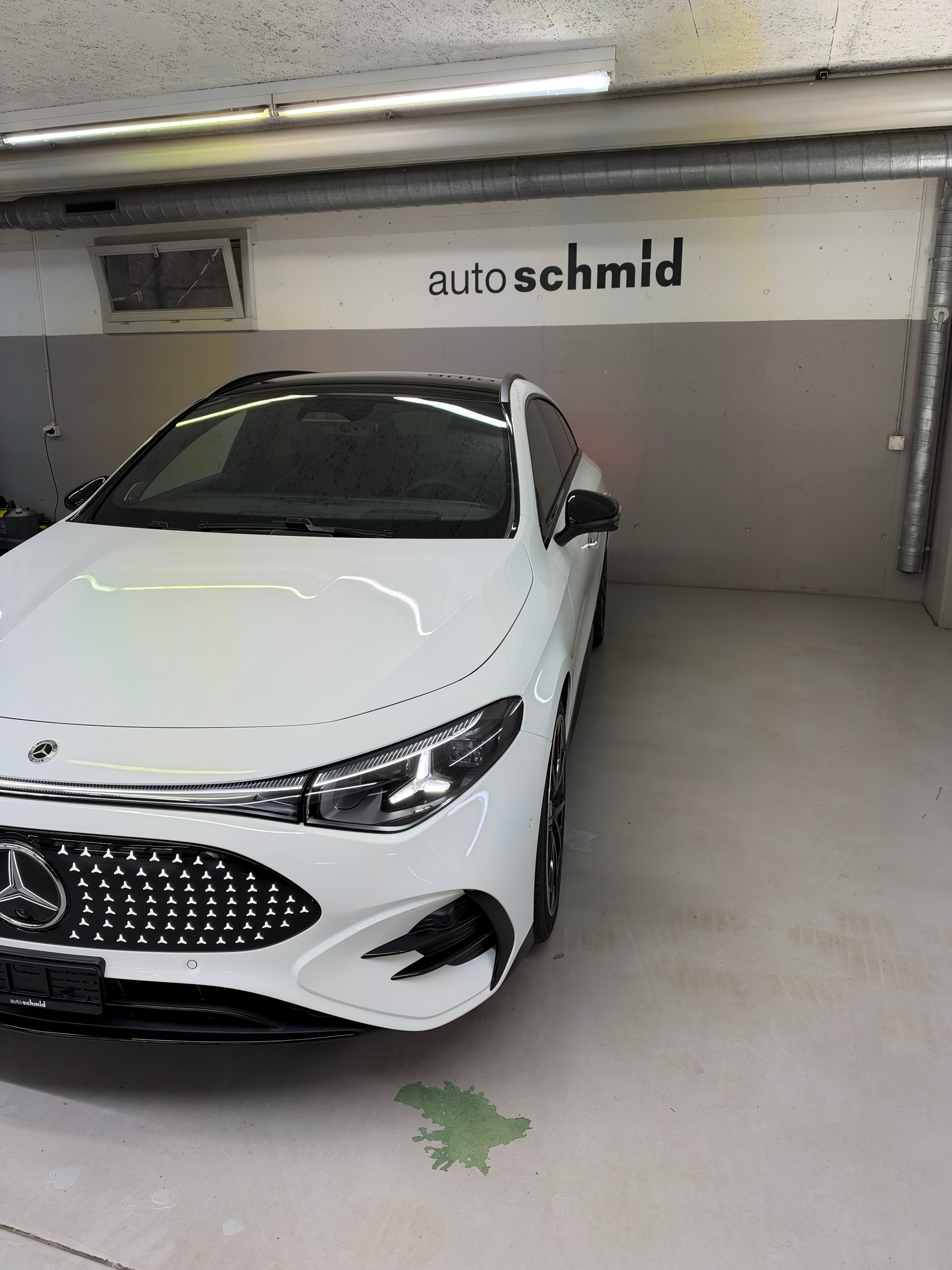 MERCEDES-BENZ CLA Shooting Brake 350 4Matic EQ-showroom-element-2
