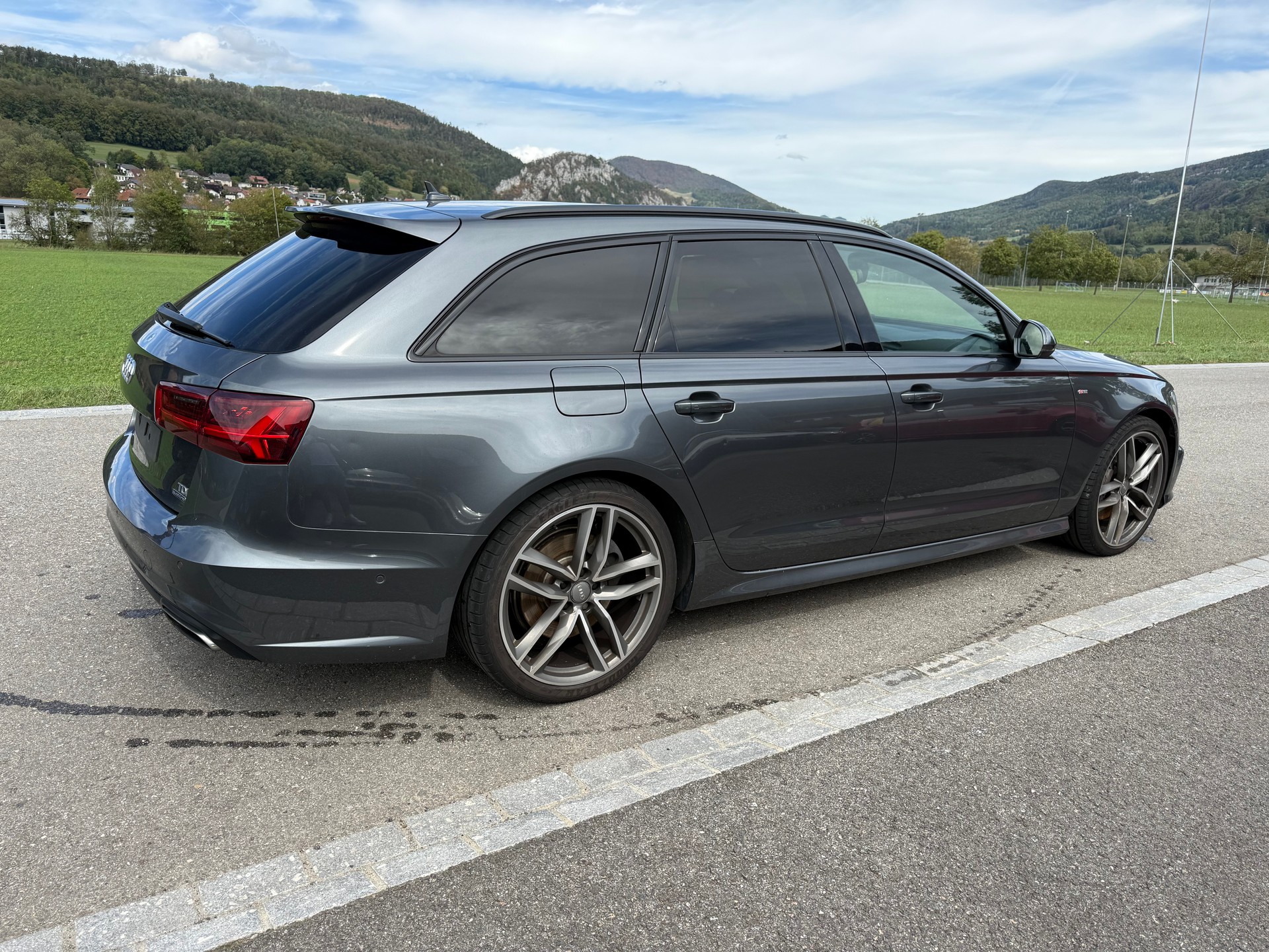 AUDI A6 Avant 3.0 TDI V6 quattro S-tronic *Hagelschaden*-image-3