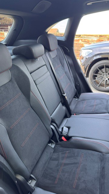 MERCEDES-BENZ GLA 45 S AMG 4matic+-image-5