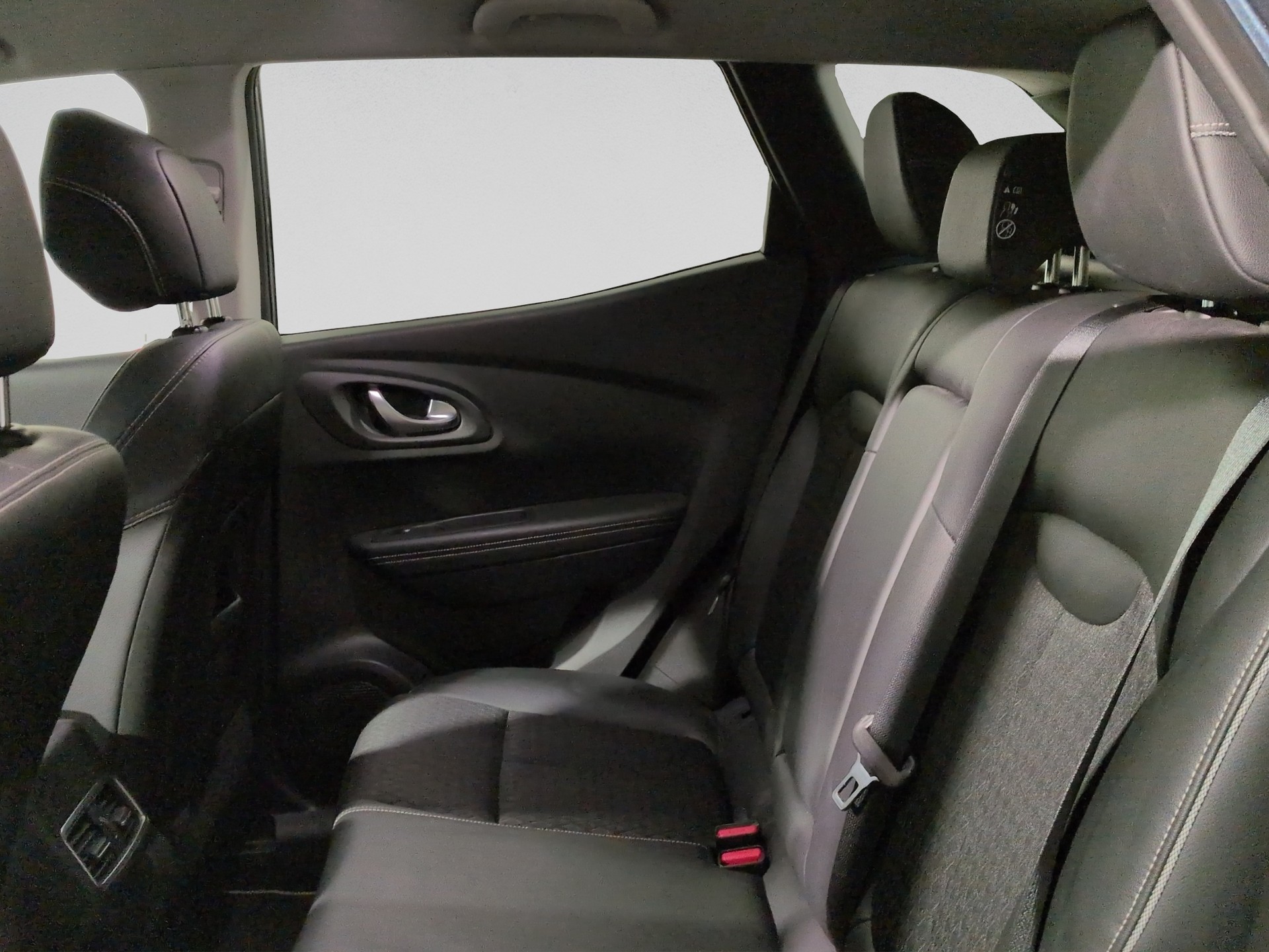 RENAULT Kadjar 1.7 Blue dCI Intens 4WD-image-14