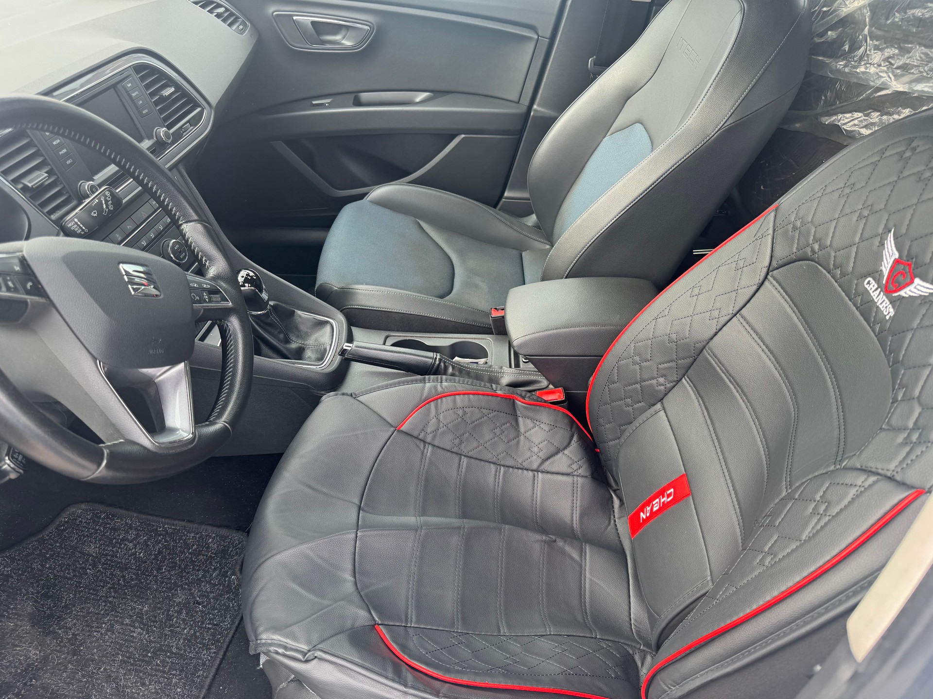 SEAT Leon 1.4 TSI Style ITECH-image-7