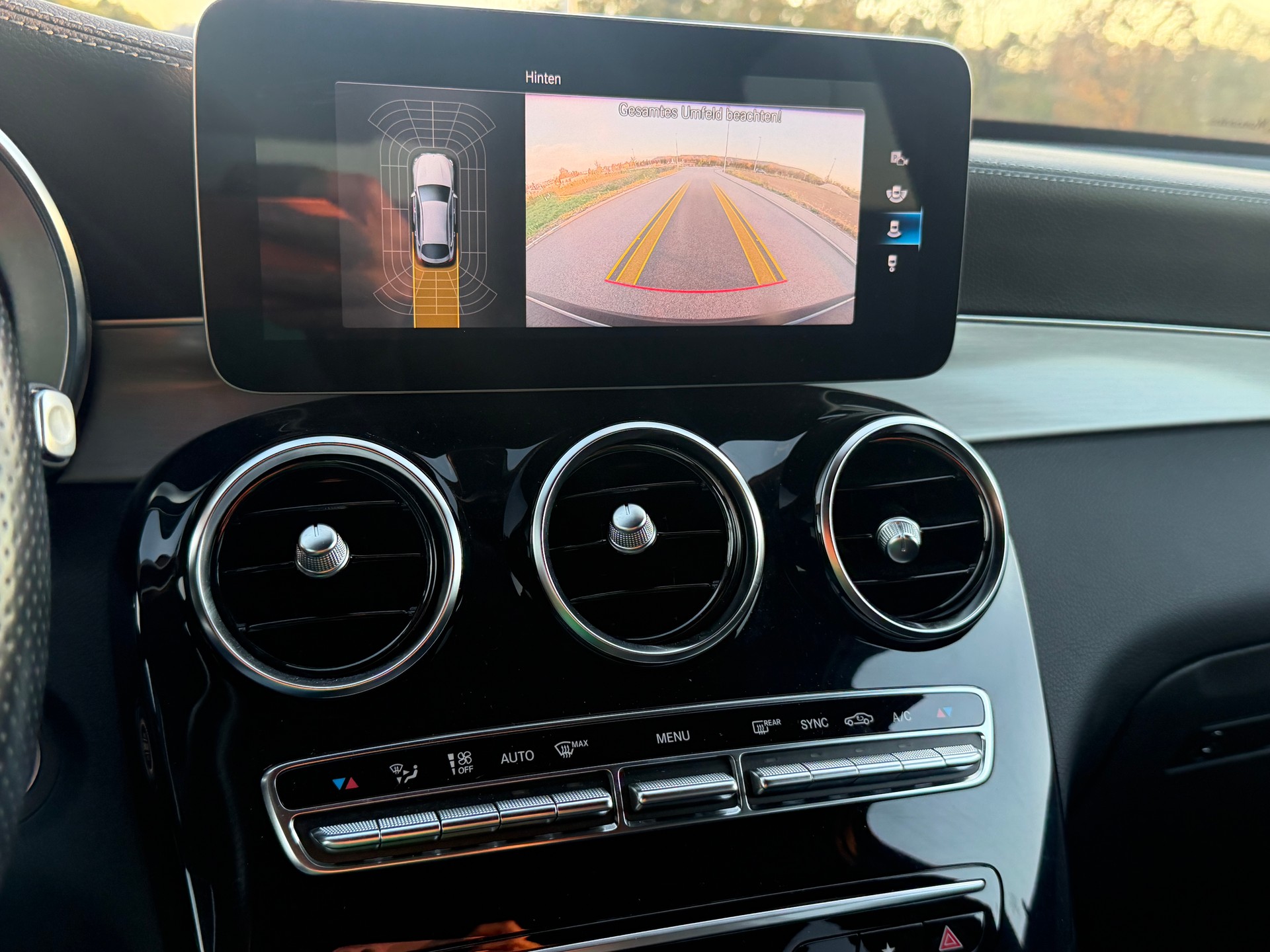 MERCEDES-BENZ GLC Coupé 200 d AMG Line 4Matic 9G-Tronic-showroom-element-3