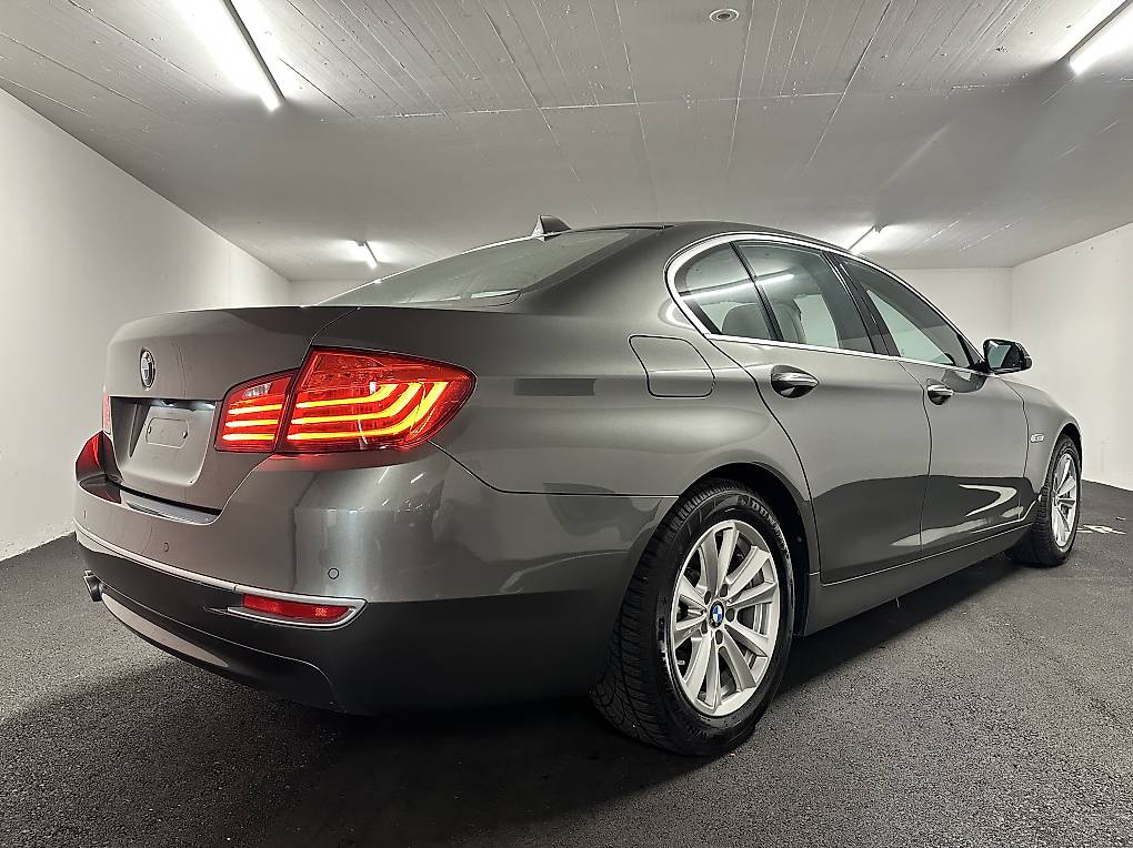 BMW 520d xDrive Luxury Line Steptronic-image-2