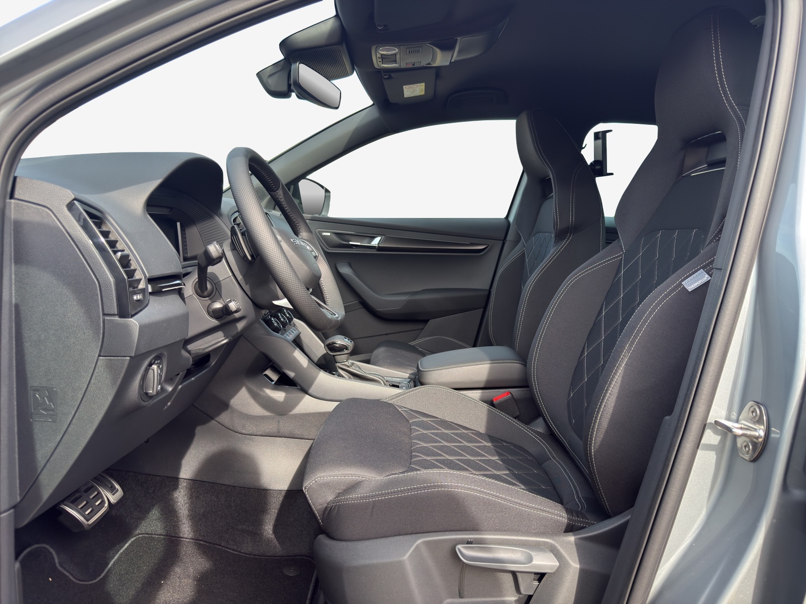 SKODA Karoq 2.0 TSI SportLine 4x4 DSG-image-7