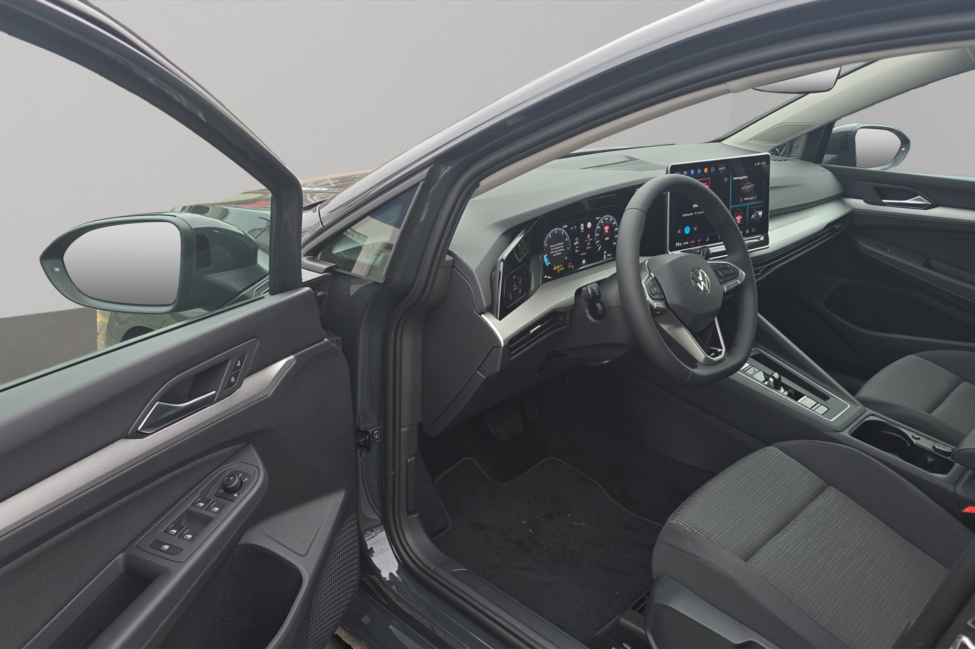 VW Golf 1.5 e TSI mHEV Value DSG-image-14