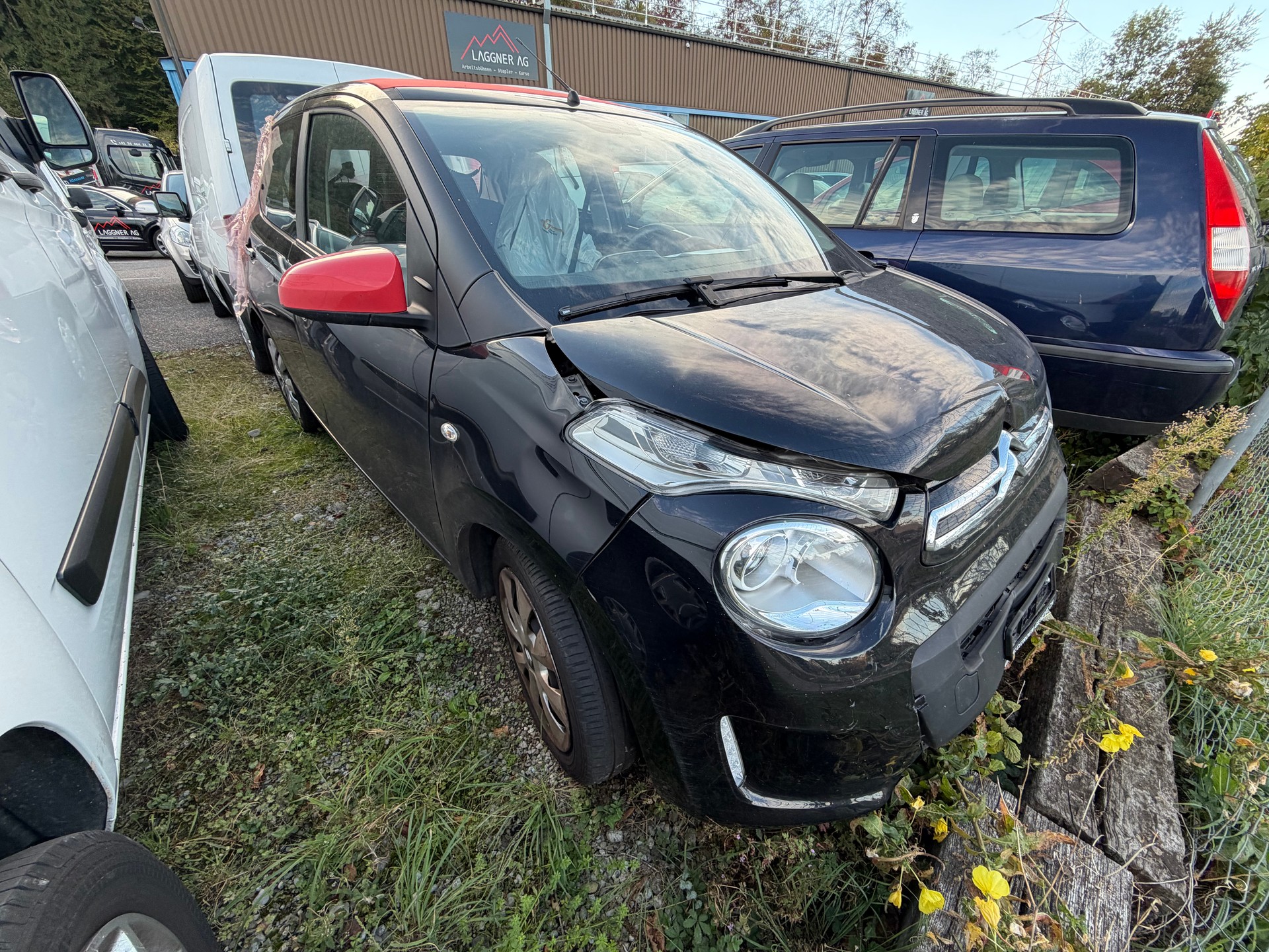 CITROEN C1 1.0 e-VTi Stop&Start Swiss&Me-image-0