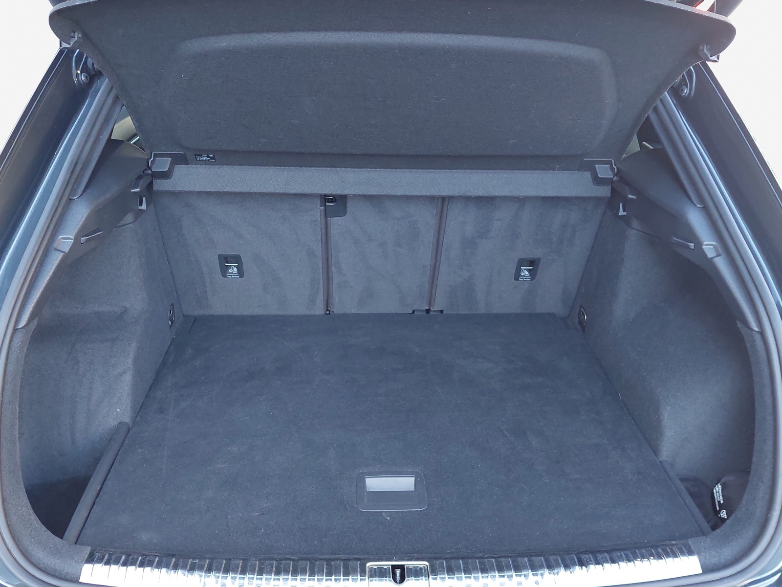 AUDI Q3 35 TFSI S line Attraction S-tronic-image-12