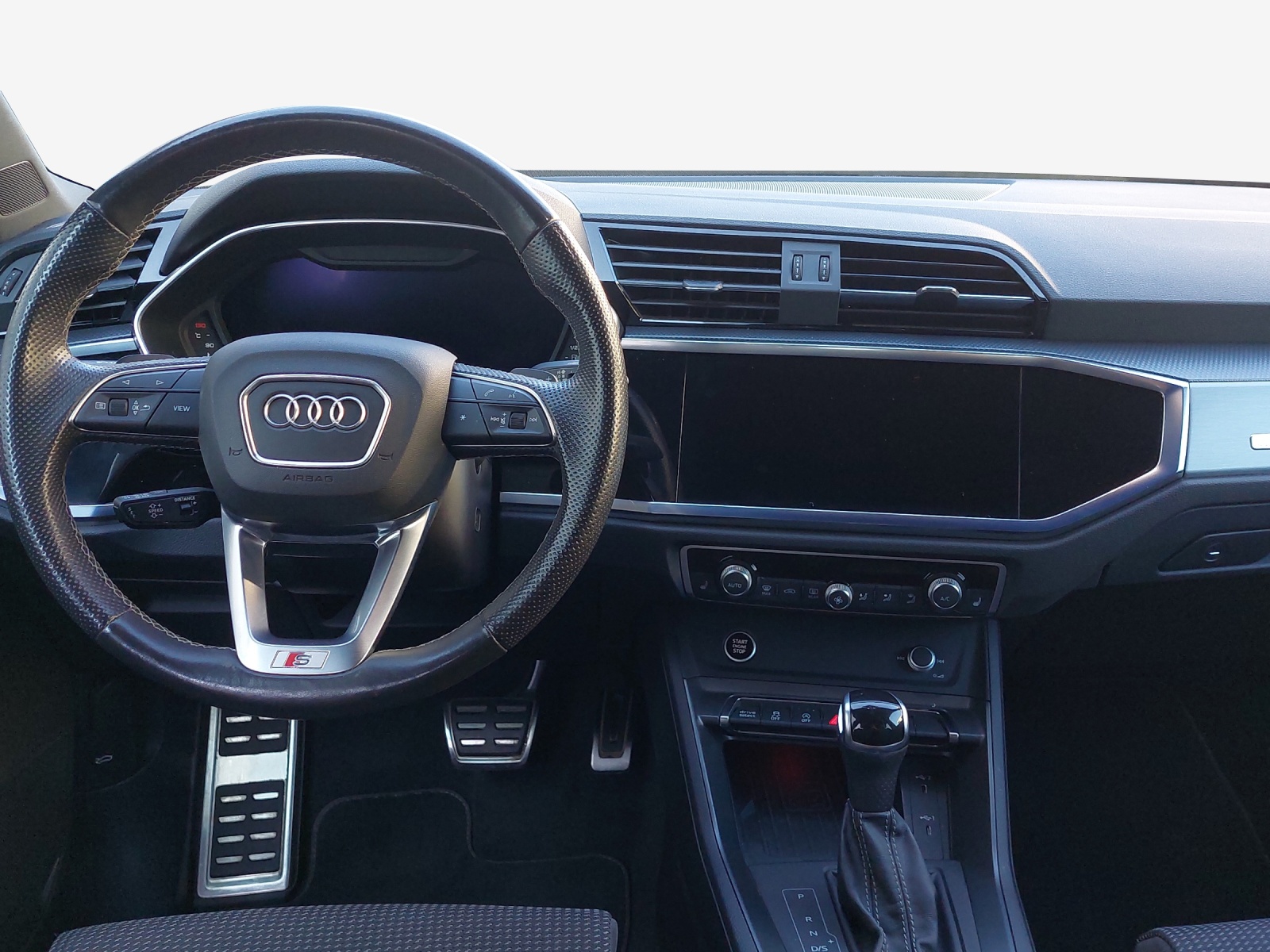 AUDI Q3 35 TFSI S line Attraction S-tronic-image-8