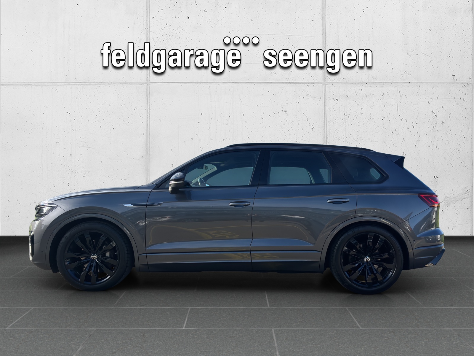 VW Touareg 3.0 TDI R Line Tiptronic mit AHK, Sitzbelüftung & Panorama-Ausstell-/Schiebedach-image-1
