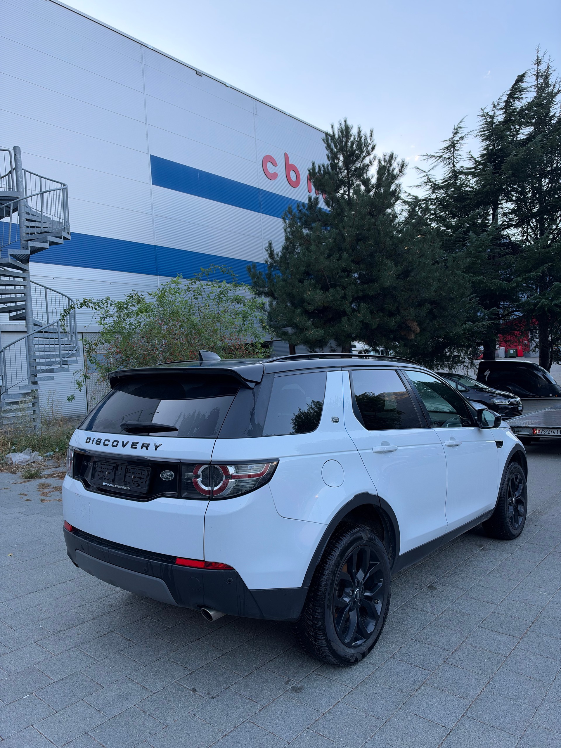 LAND ROVER Discovery Sport 2.0 TD4 HSE AT9-image-2