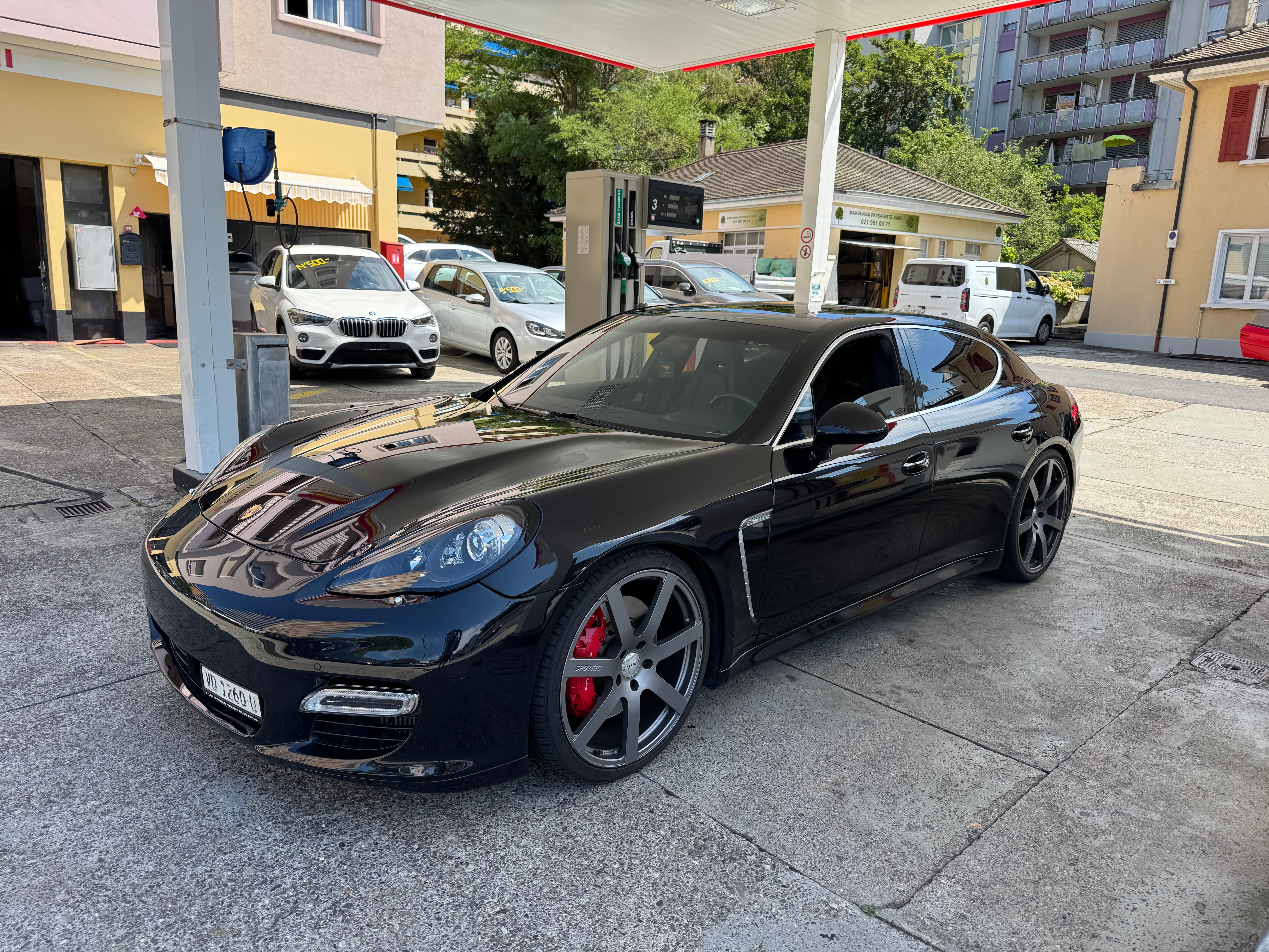 Car photo