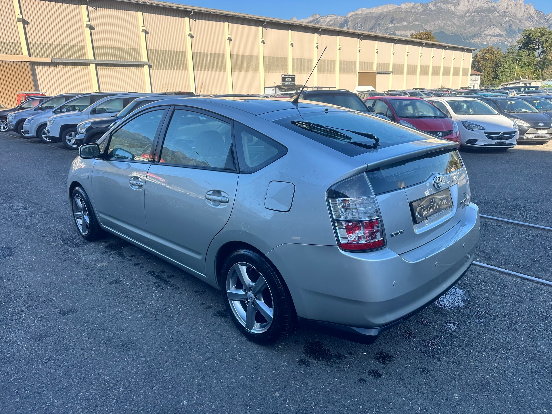 TOYOTA Prius 1.5 16V Hybrid-image-4
