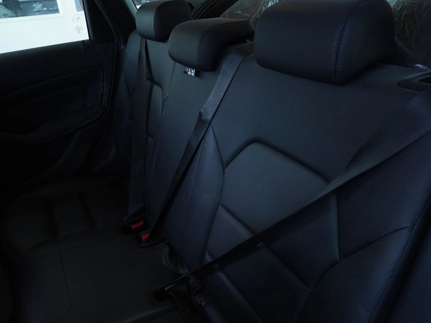 MERCEDES-BENZ B 180 CDI-image-4