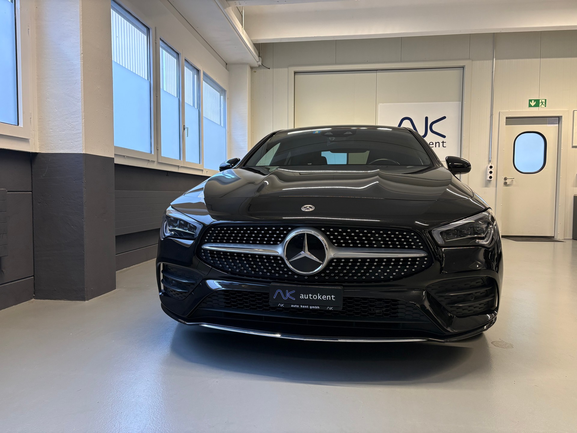 MERCEDES-BENZ CLA 250 4Matic AMG Line 7G-DCT-image-1
