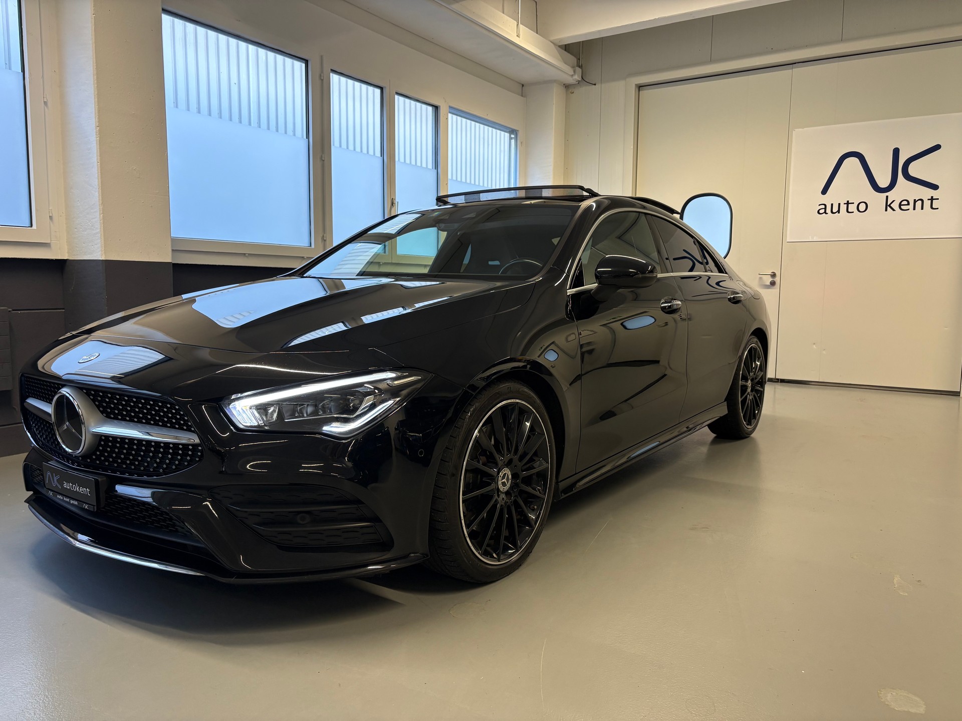 MERCEDES-BENZ CLA 250 4Matic AMG Line 7G-DCT-image-5