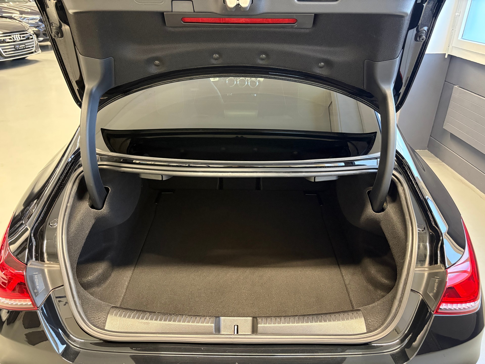 MERCEDES-BENZ CLA 250 4Matic AMG Line 7G-DCT-image-15