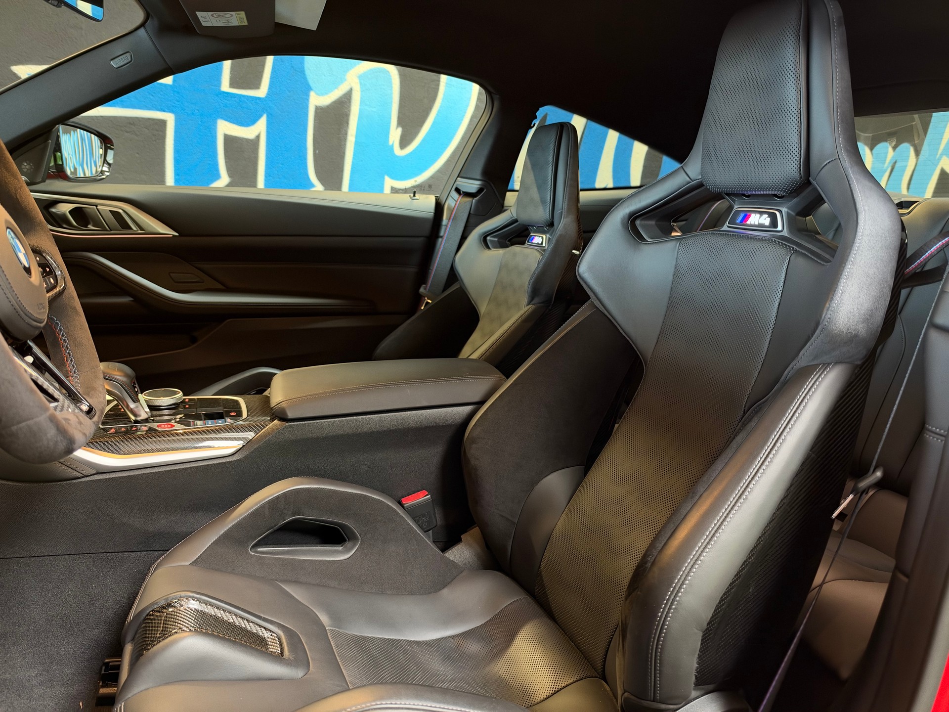 BMW M4 Coupé Competition / St.James red / Ceramic / Carbon-image-15