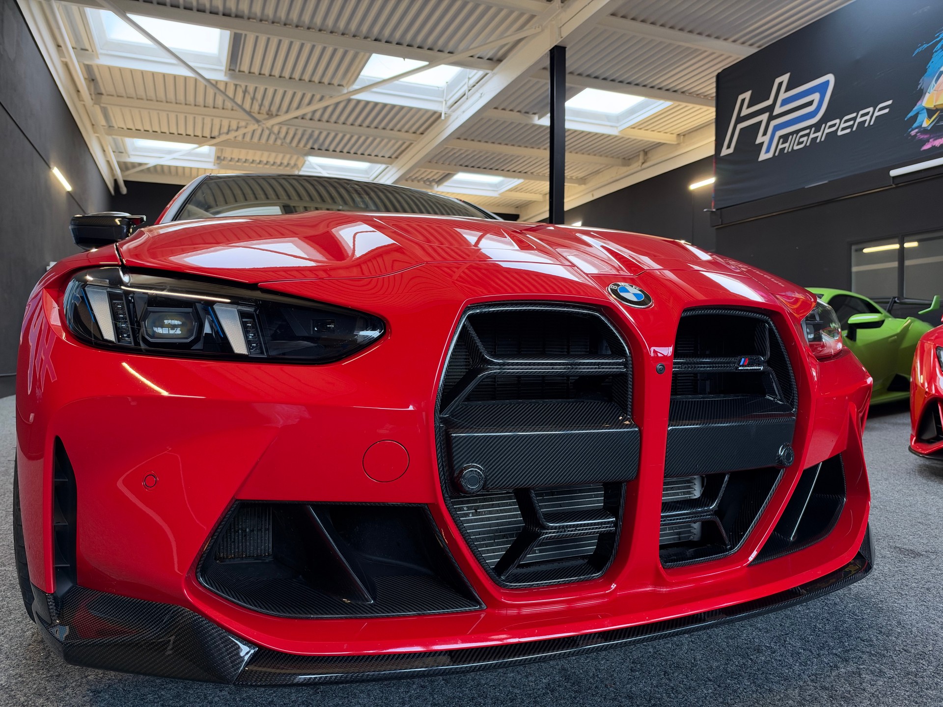 BMW M4 Coupé Competition / St.James red / Ceramic / Carbon-image-9