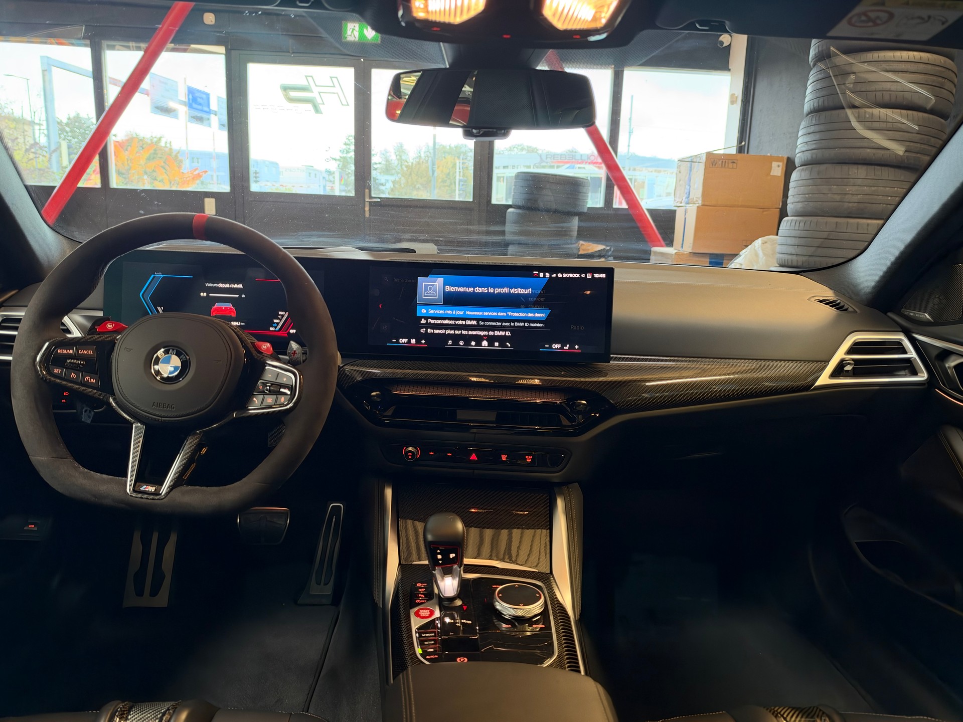 BMW M4 Coupé Competition / St.James red / Ceramic / Carbon-image-19