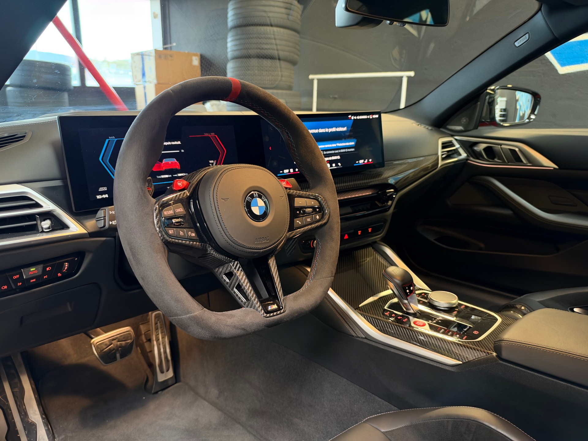 BMW M4 Coupé Competition / St.James red / Ceramic / Carbon-image-16