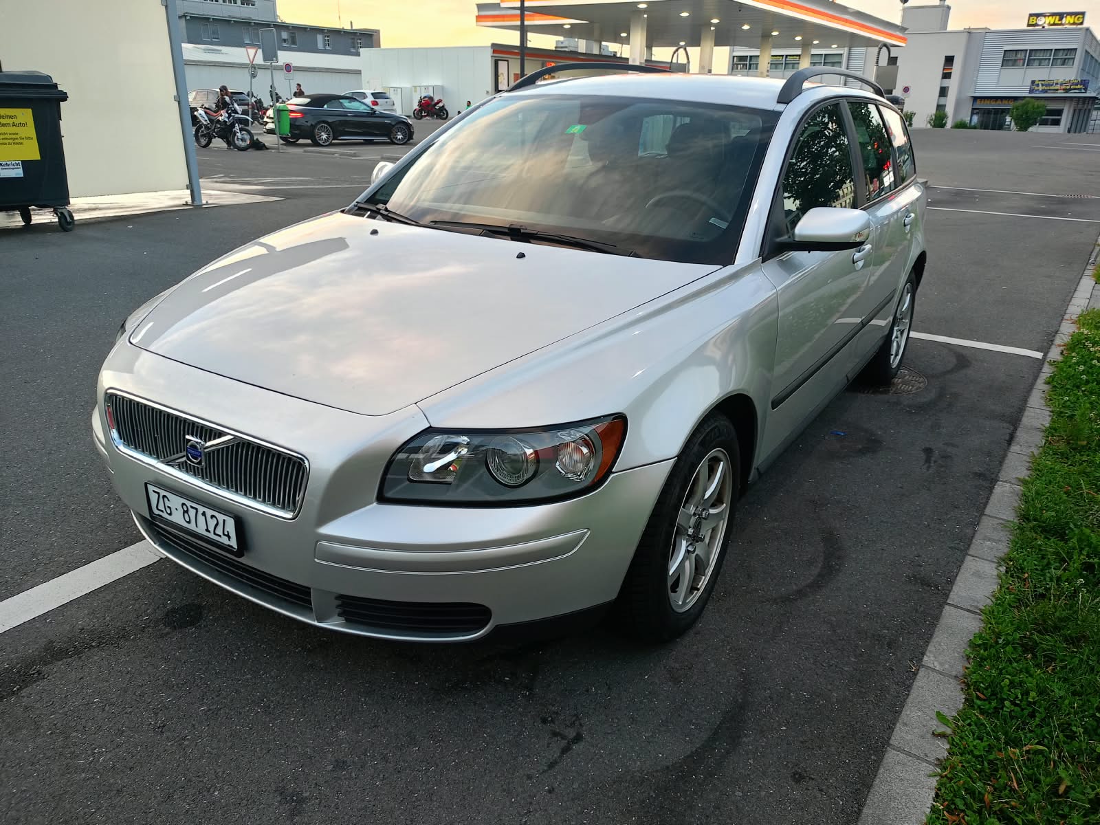 Car photo